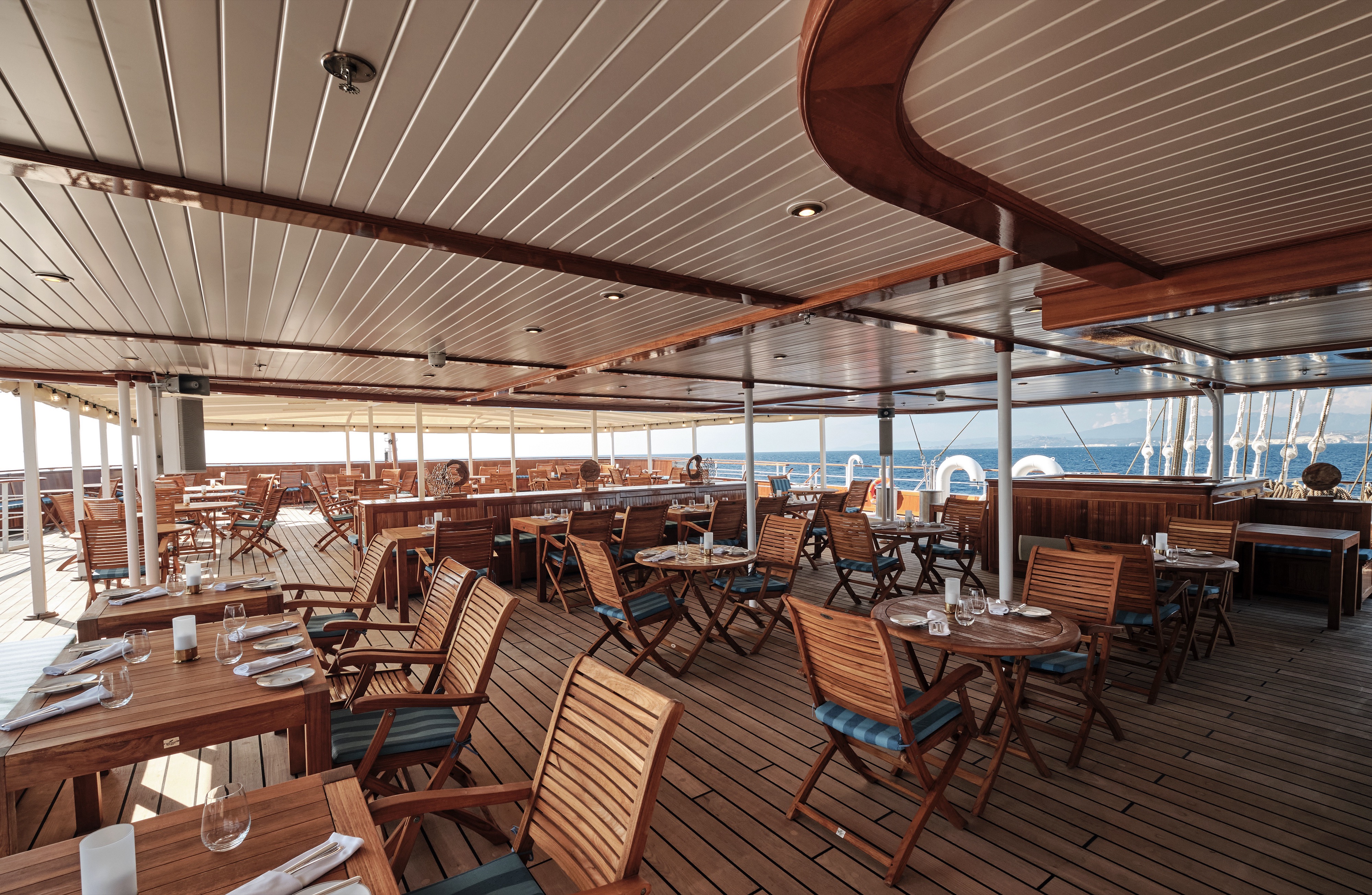 Lido Deck with Bar