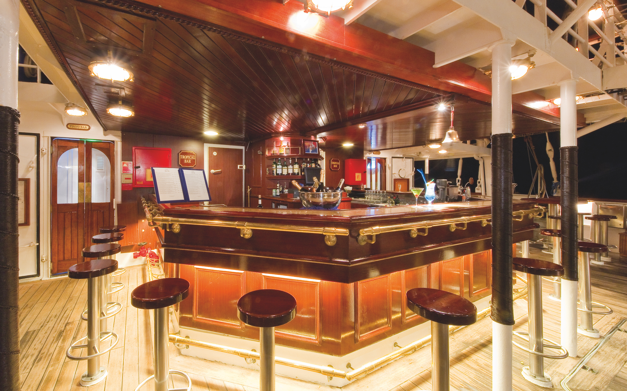 Tropical Bar