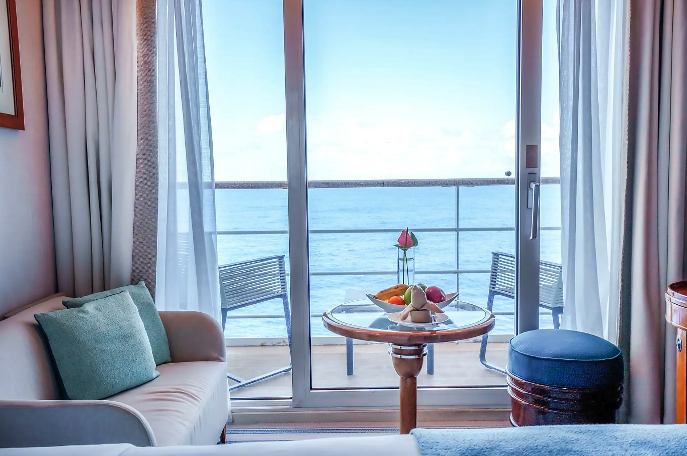 Paul Gauguin Cruises, C Balcony 2.png