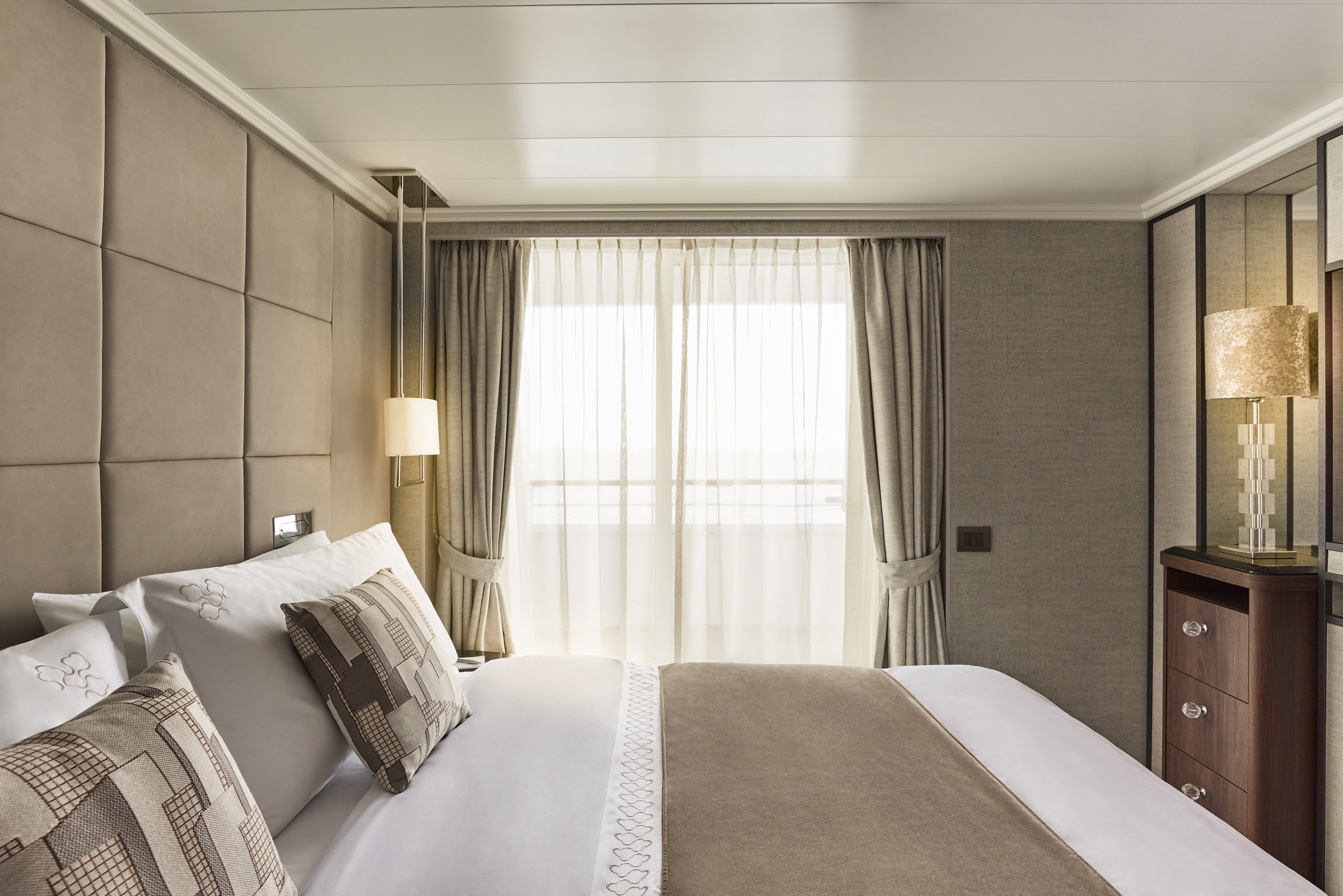 Crystal, Serenity Junior Penthouse Suite 3