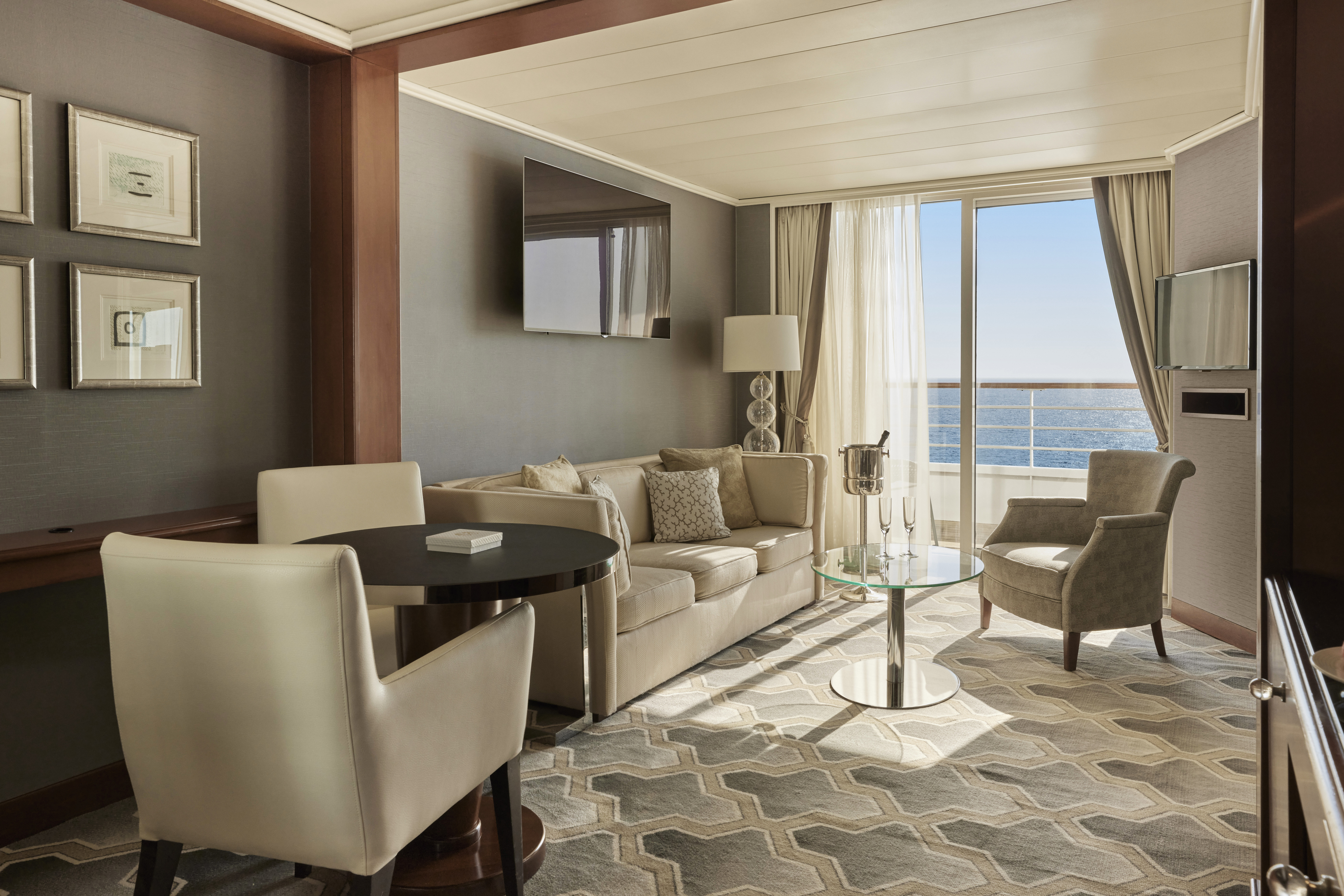 Crystal, Serenity Sapphire Veranda Suite 0