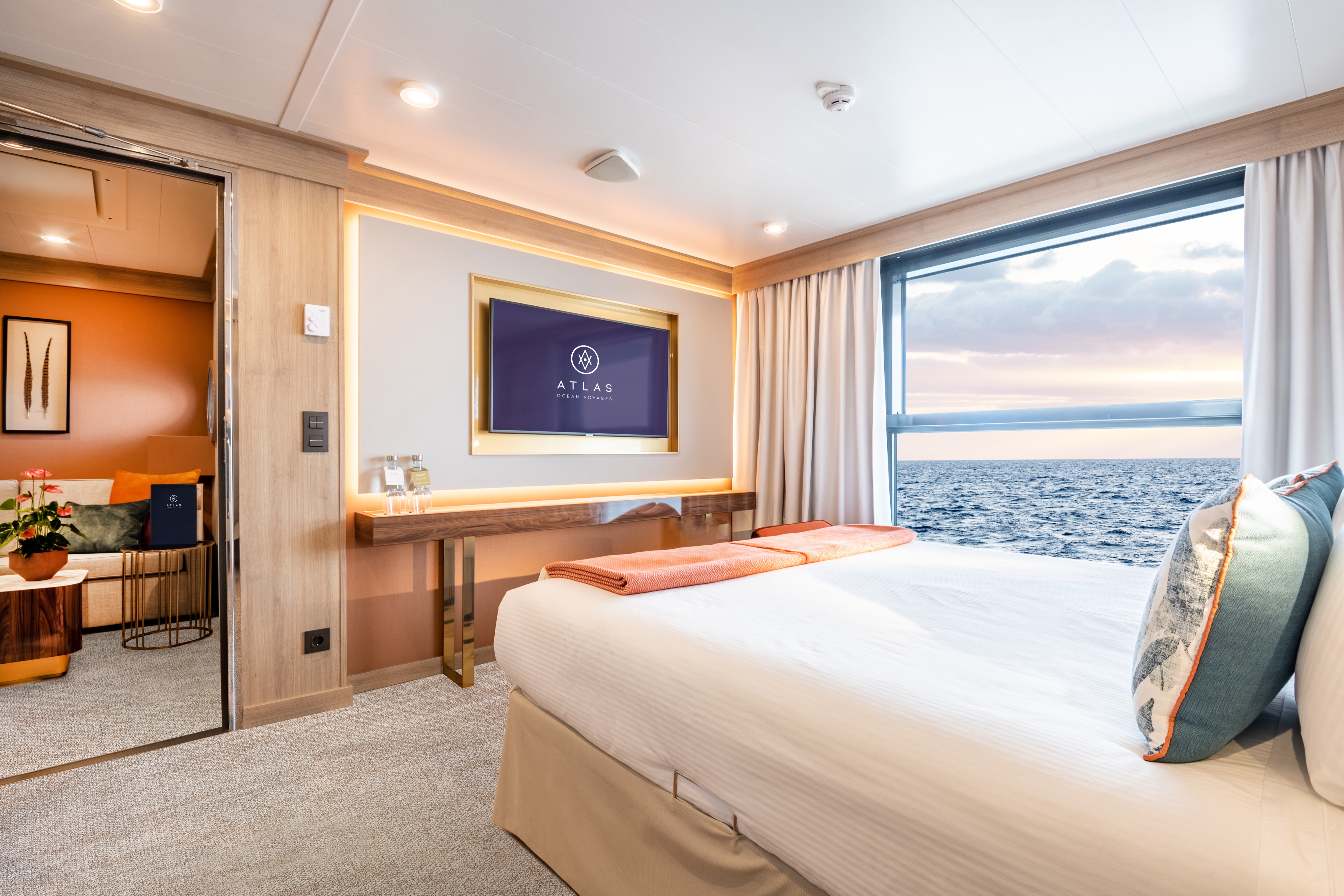 Horizon Deluxe Stateroom