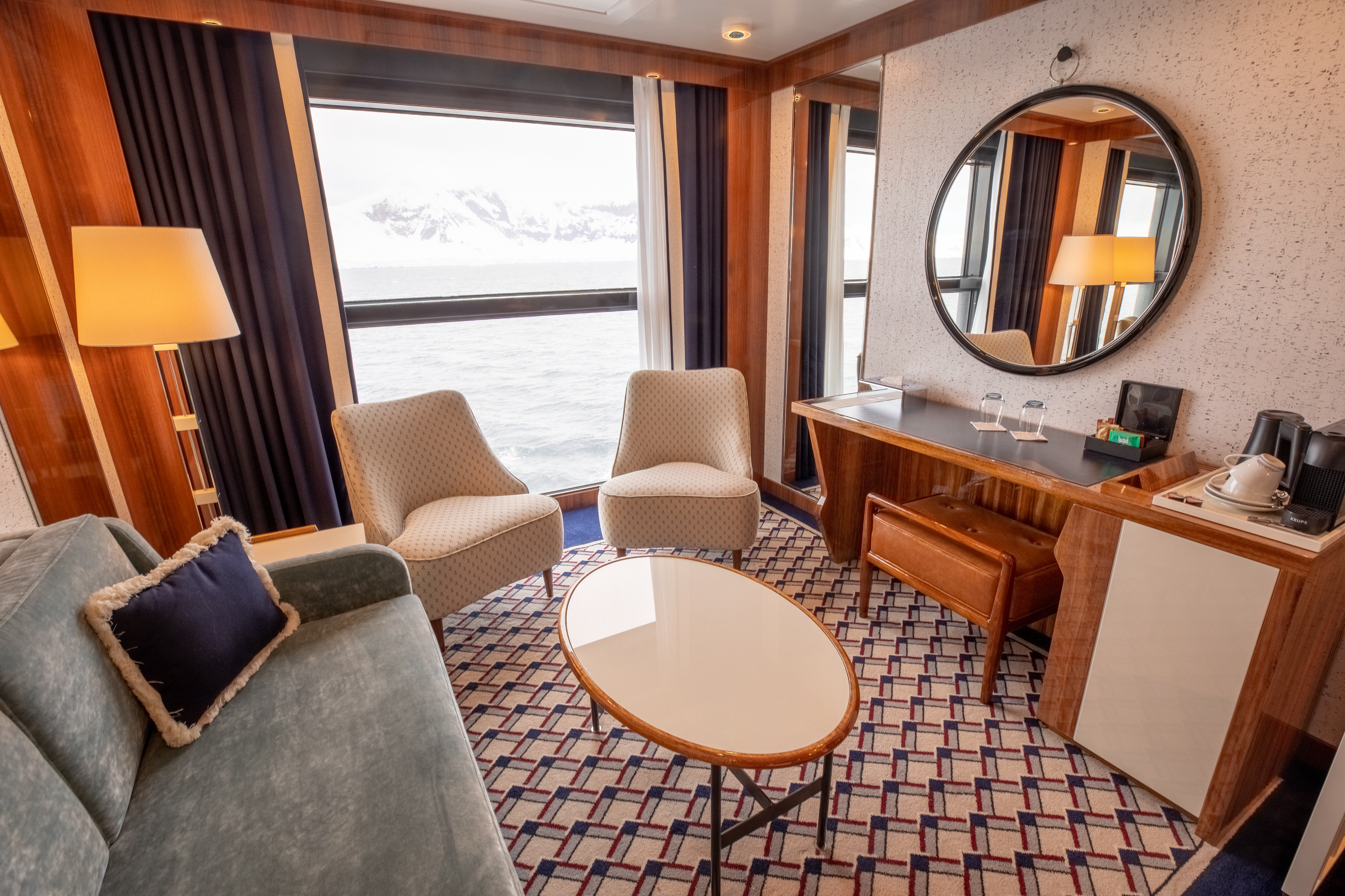 Horizon Stateroom