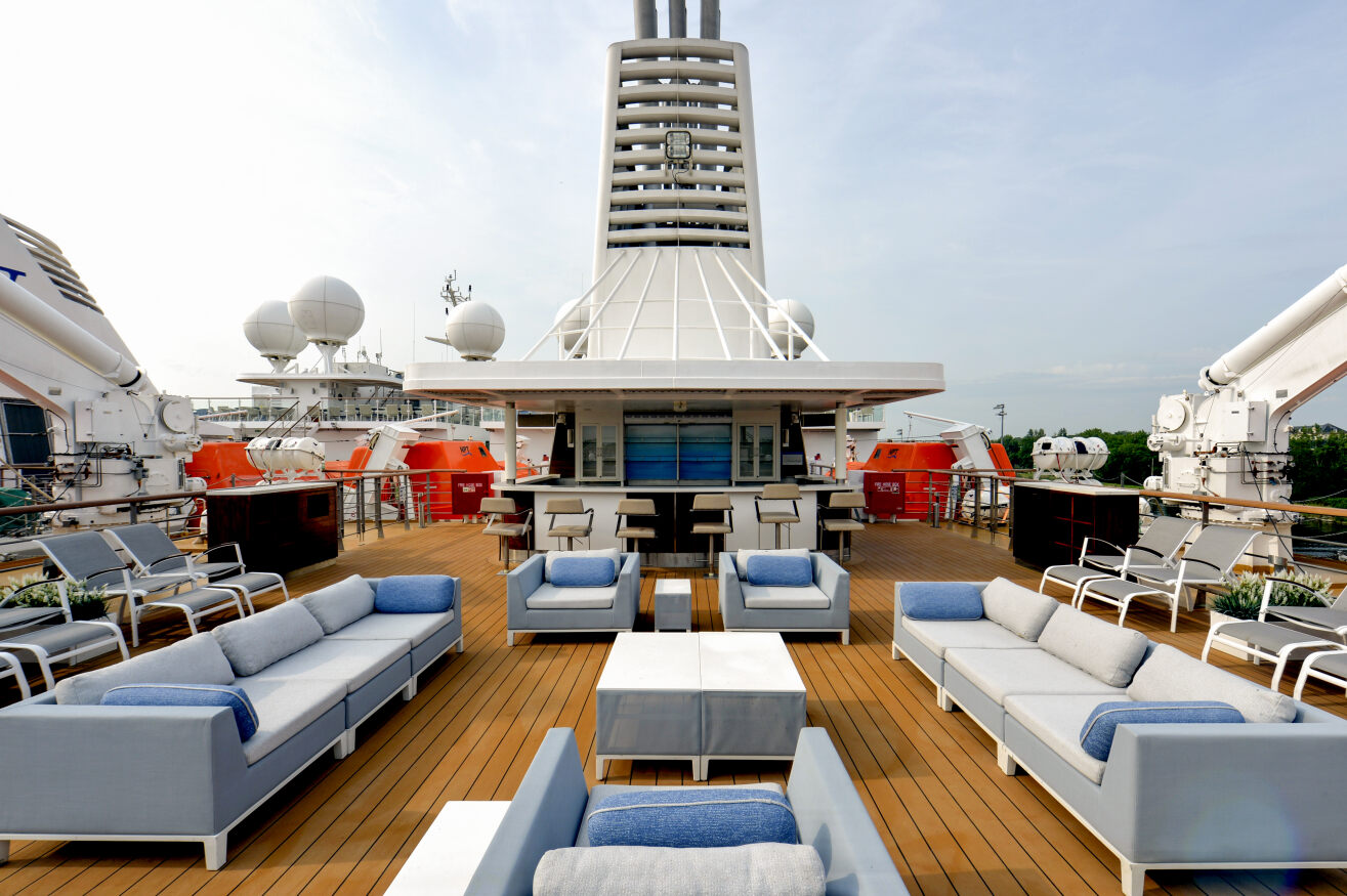 Sun Deck and Bar