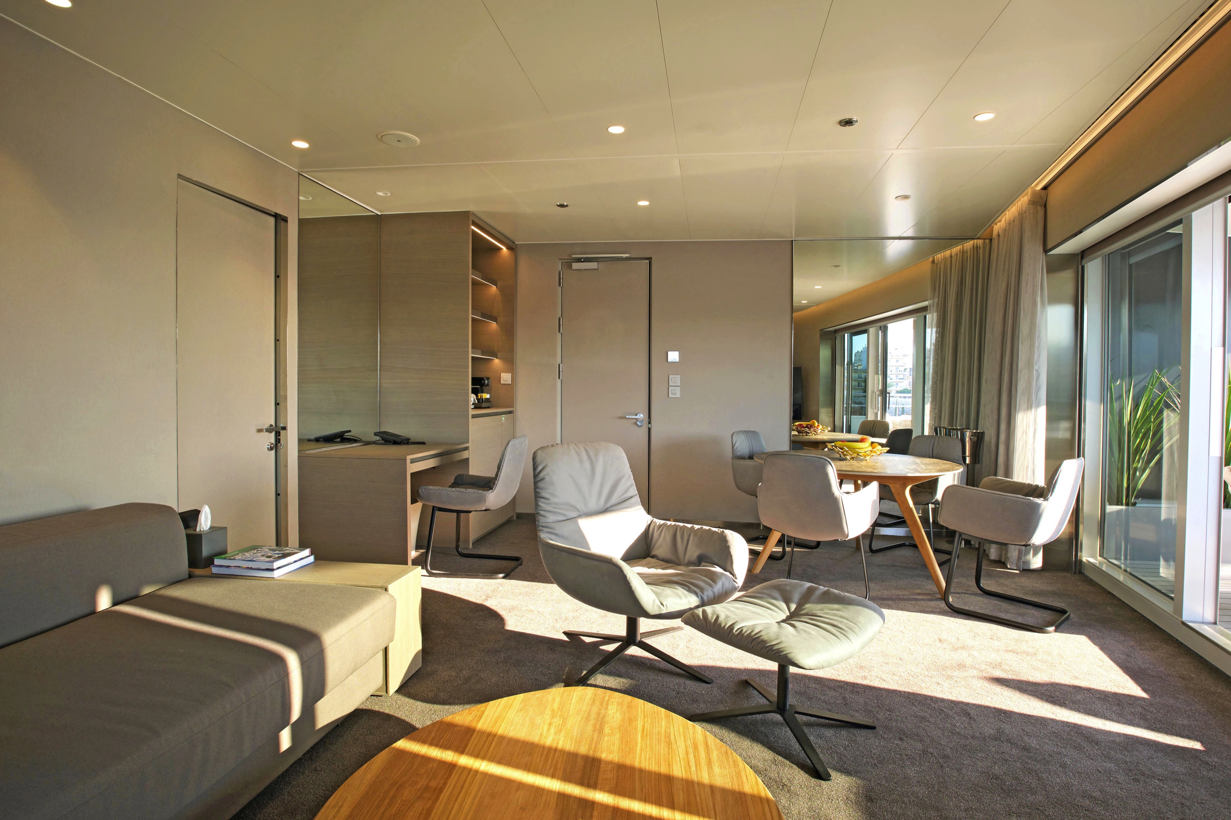 Emerald Cruises, Emerald Sakara, Owners Suite 1