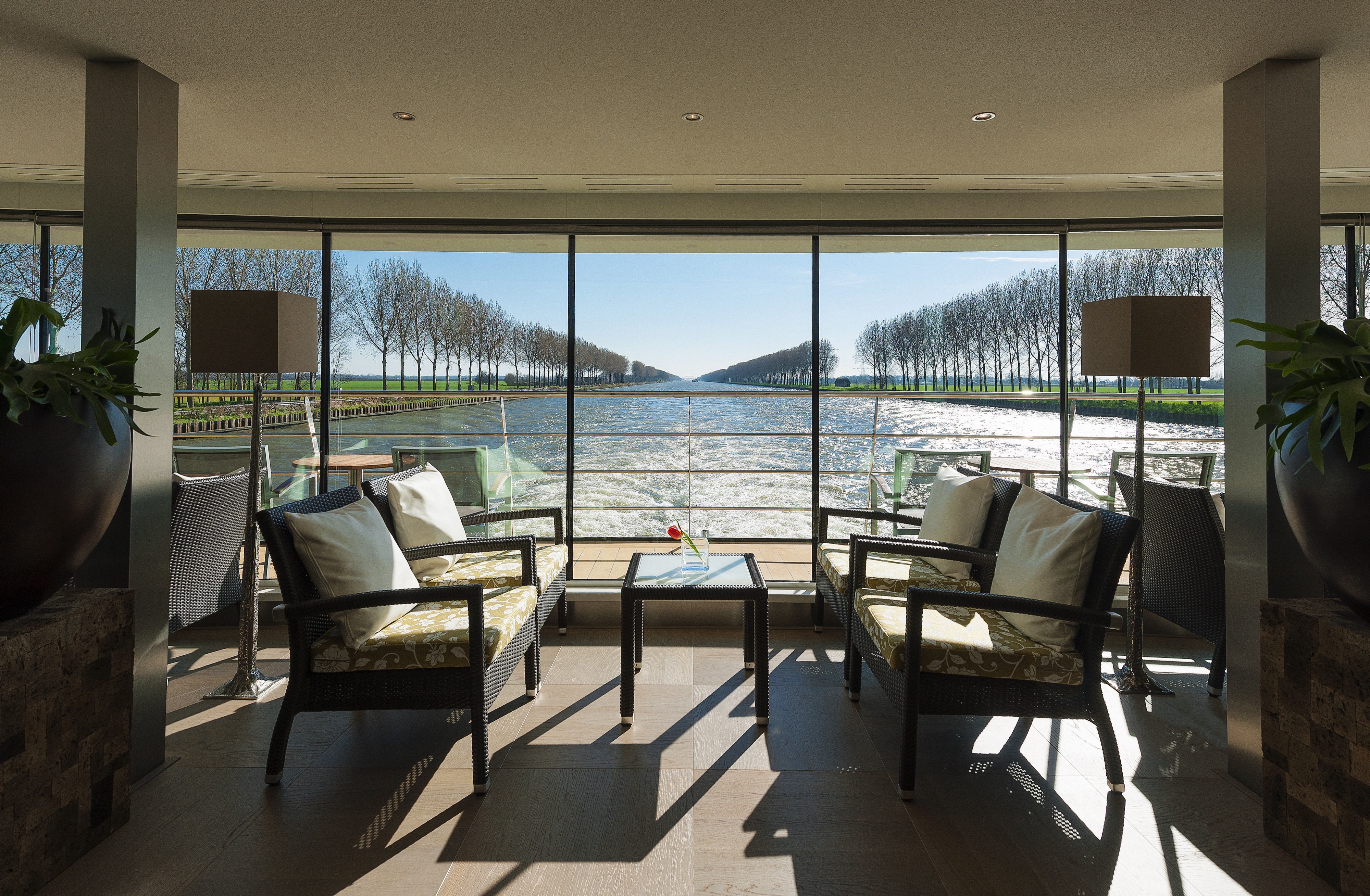 Club Lounge