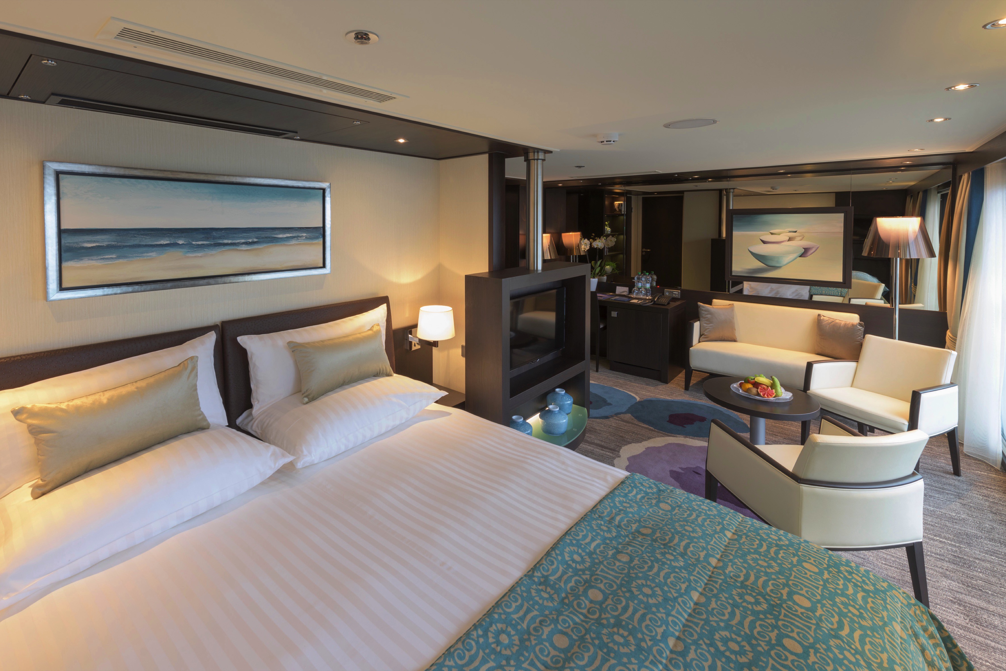 Suite cabin