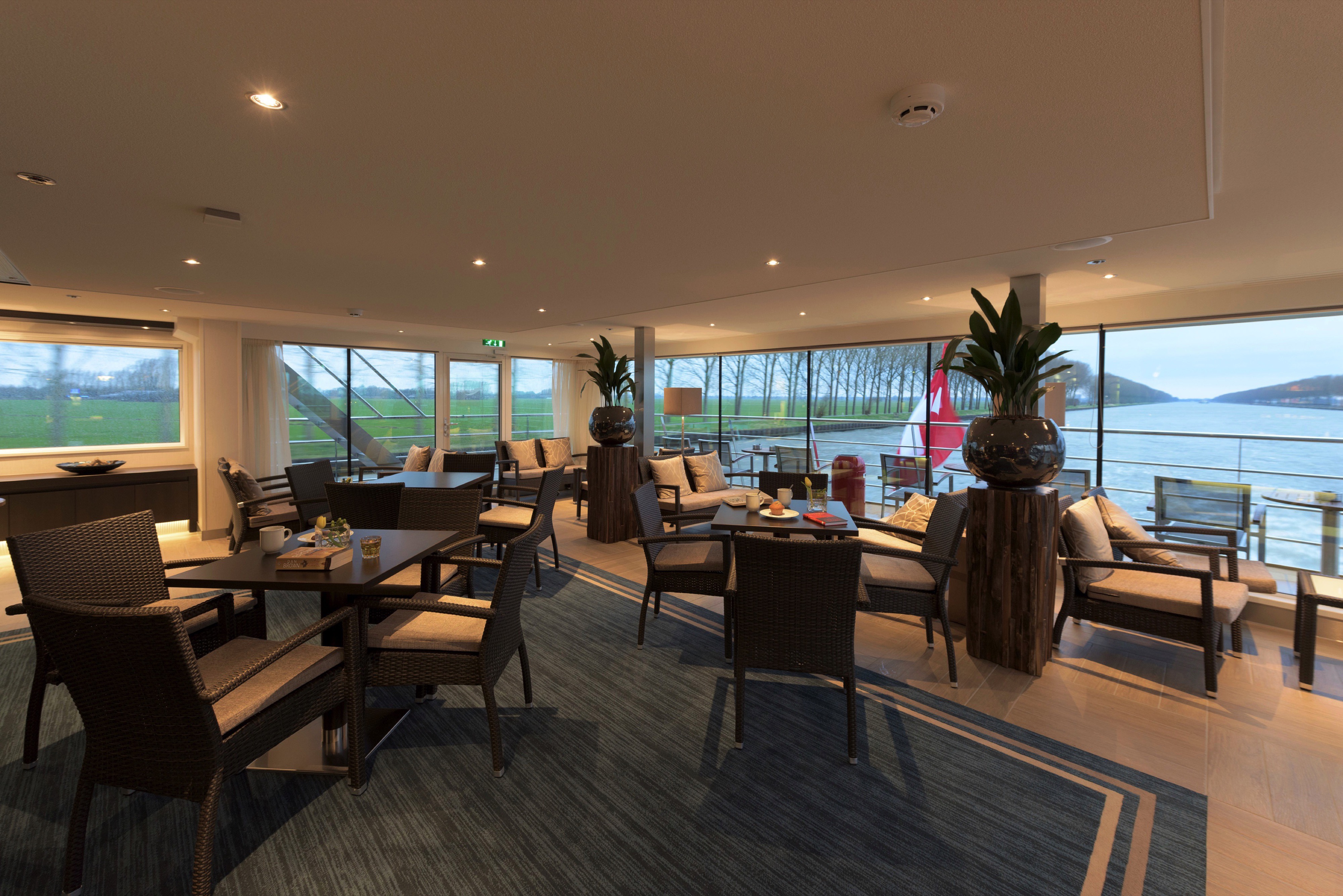 Club Lounge