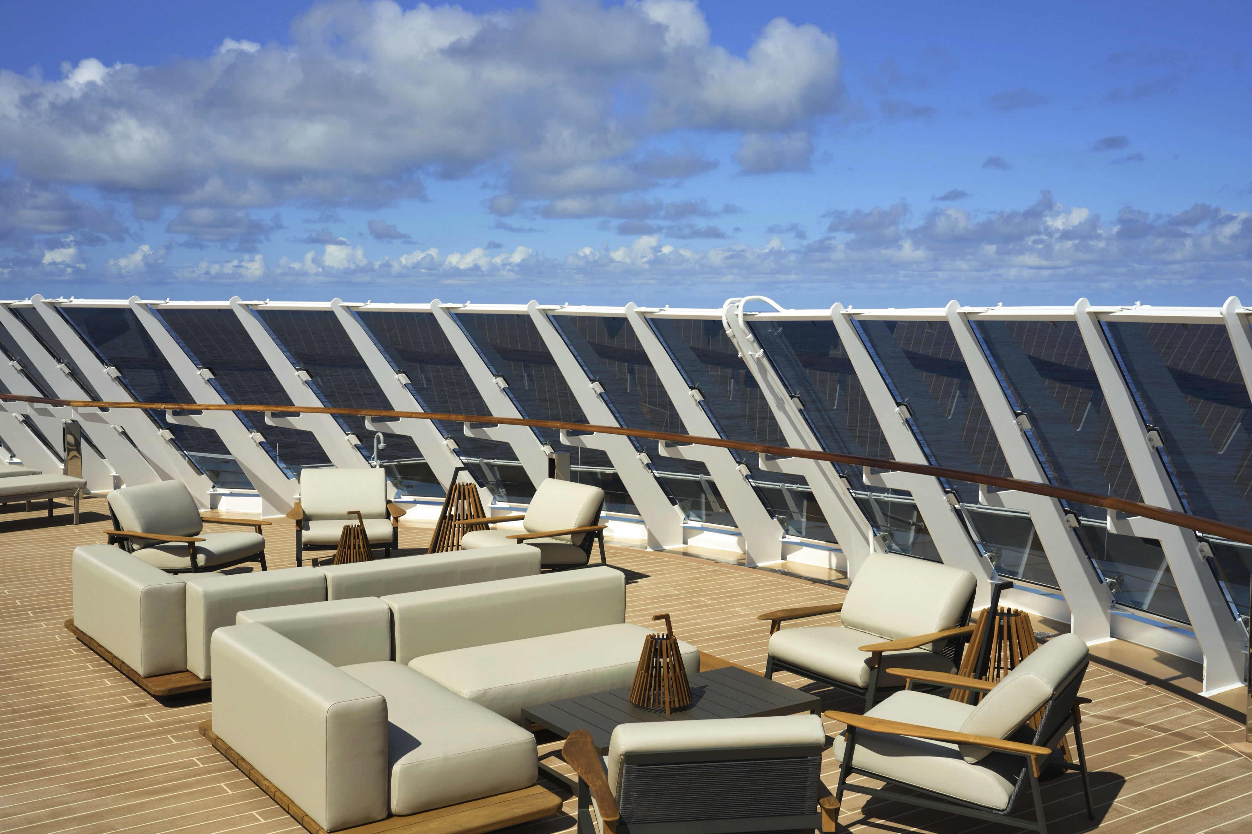 Helios Pool & Bar