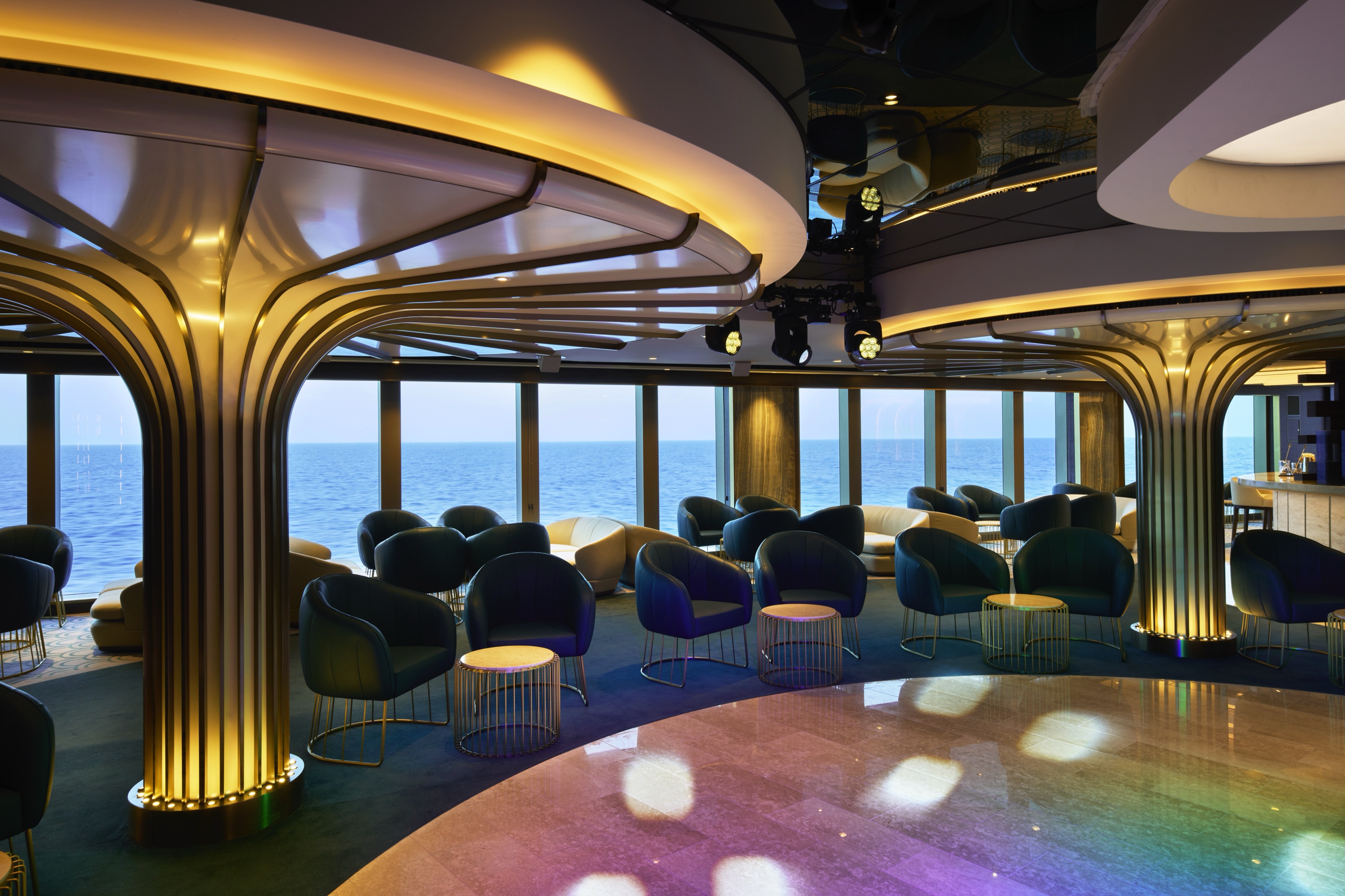 Astern Lounge