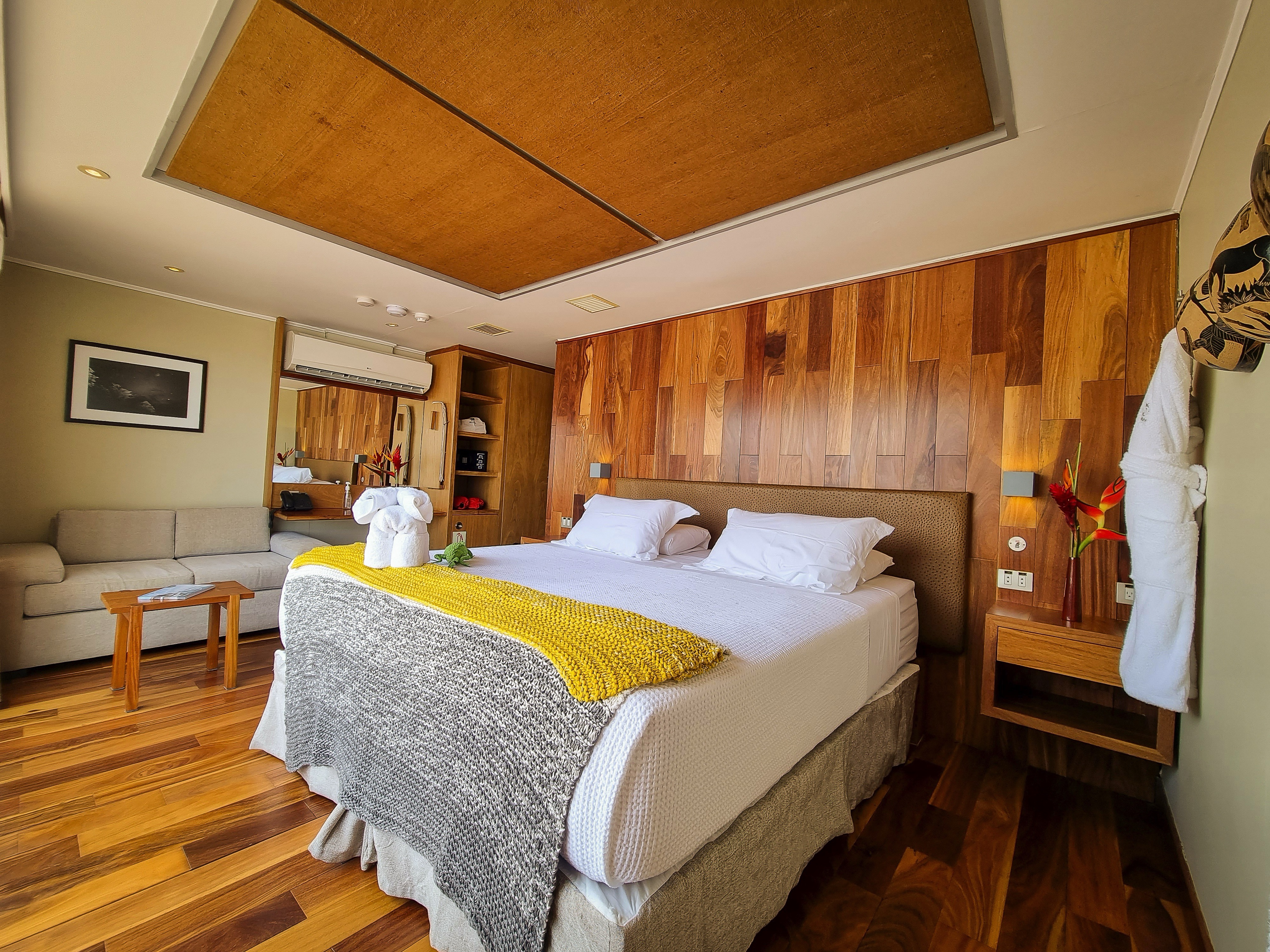 Avalon Waterways Delfin III Corner Suite 3.jpg