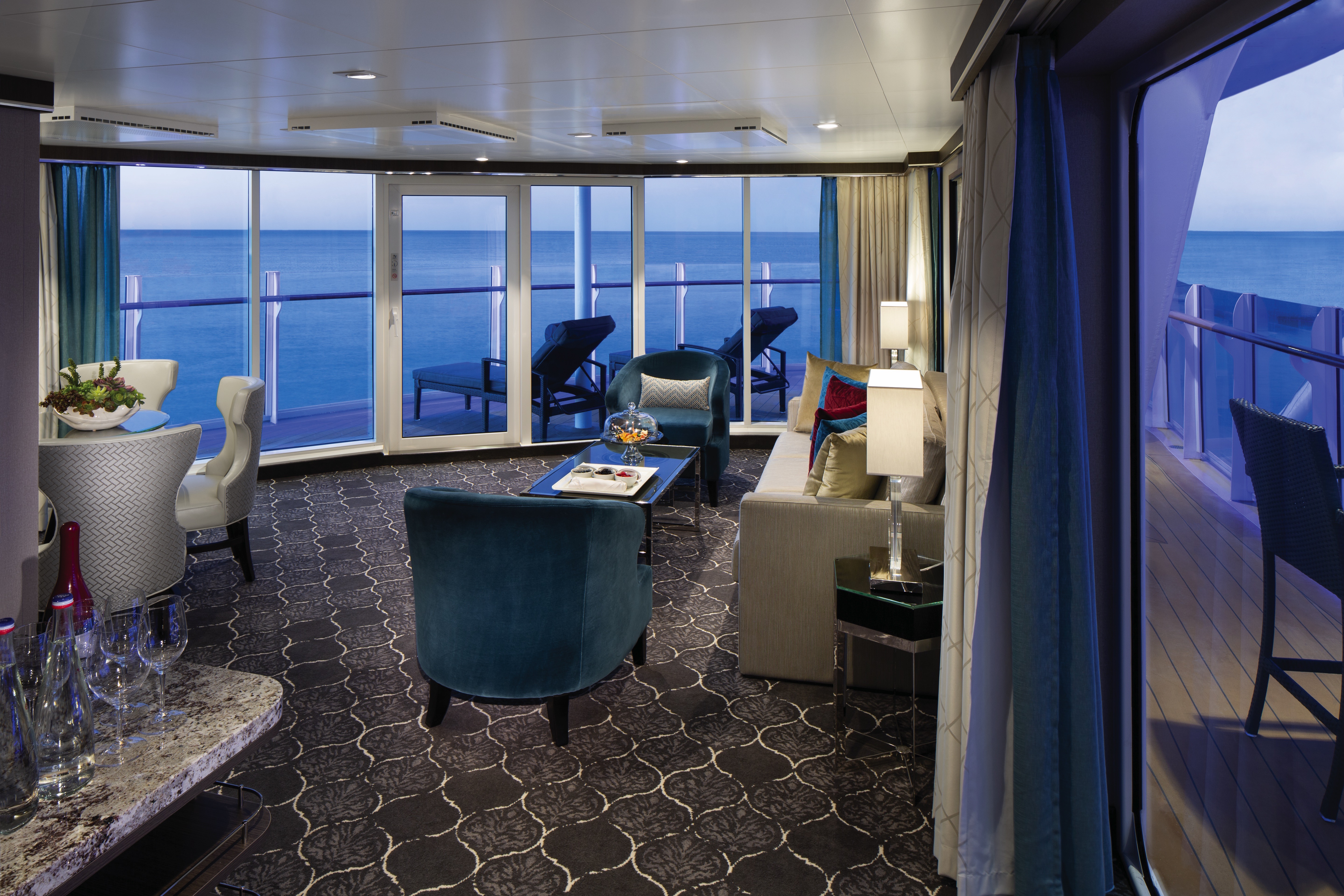 Rci, Symphony Of The Seas, Spacious Aqua Theatre Suite Large Balcony   2 Bedroom