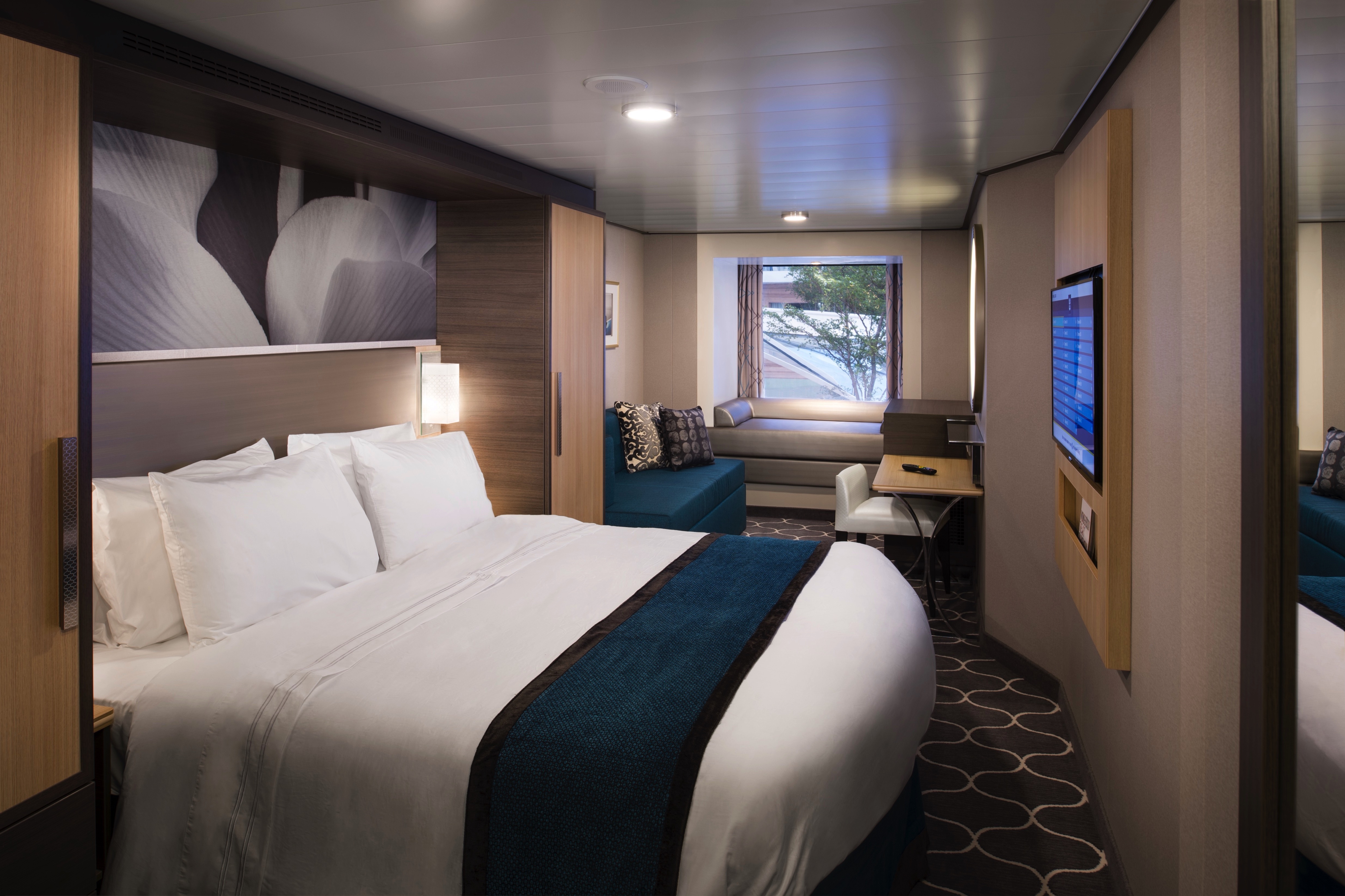 Rci, Symphony Of The Seas, Central Park View Interior