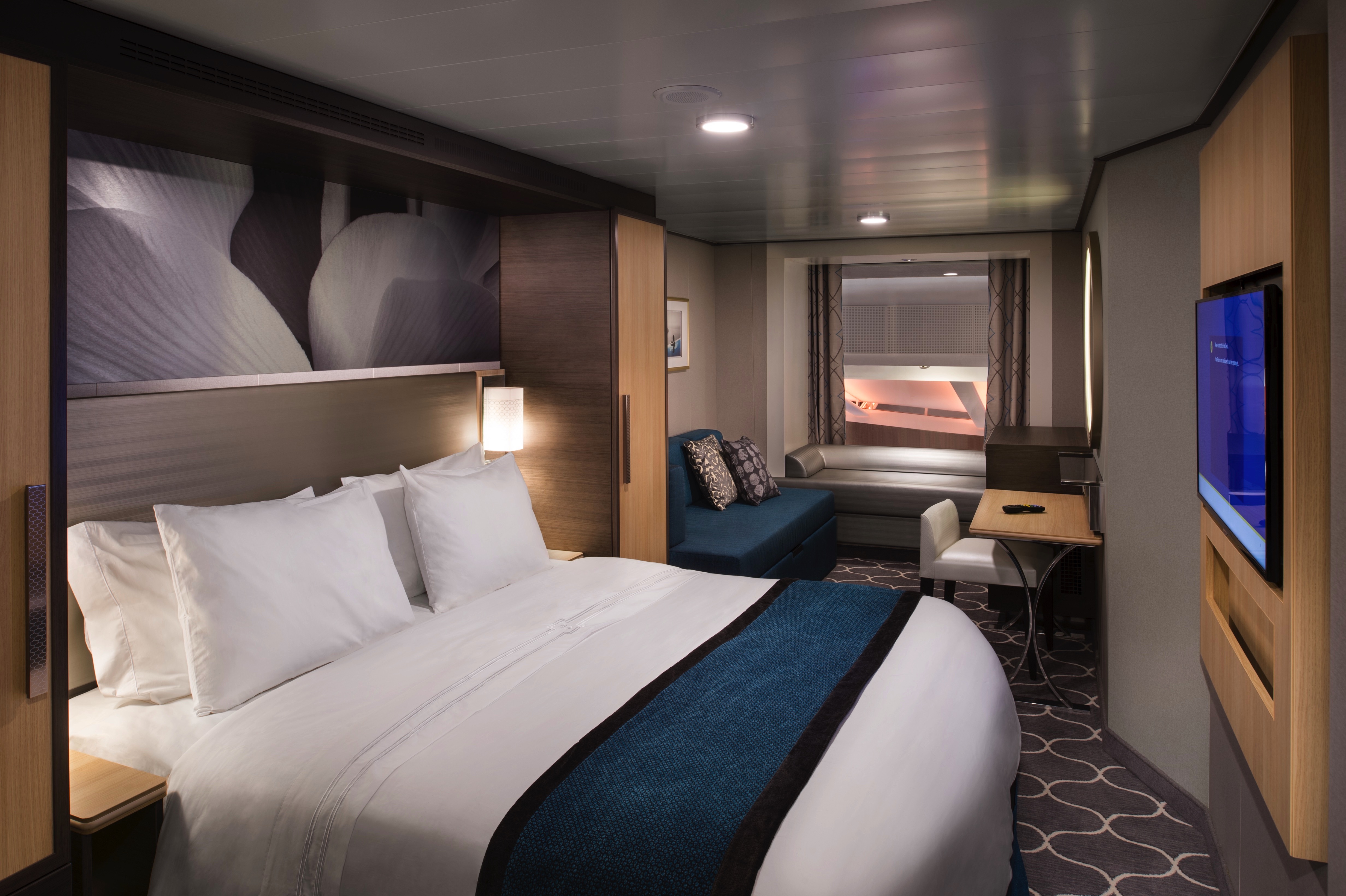 Rci, Symphony Of The Seas, Promenade View Interior