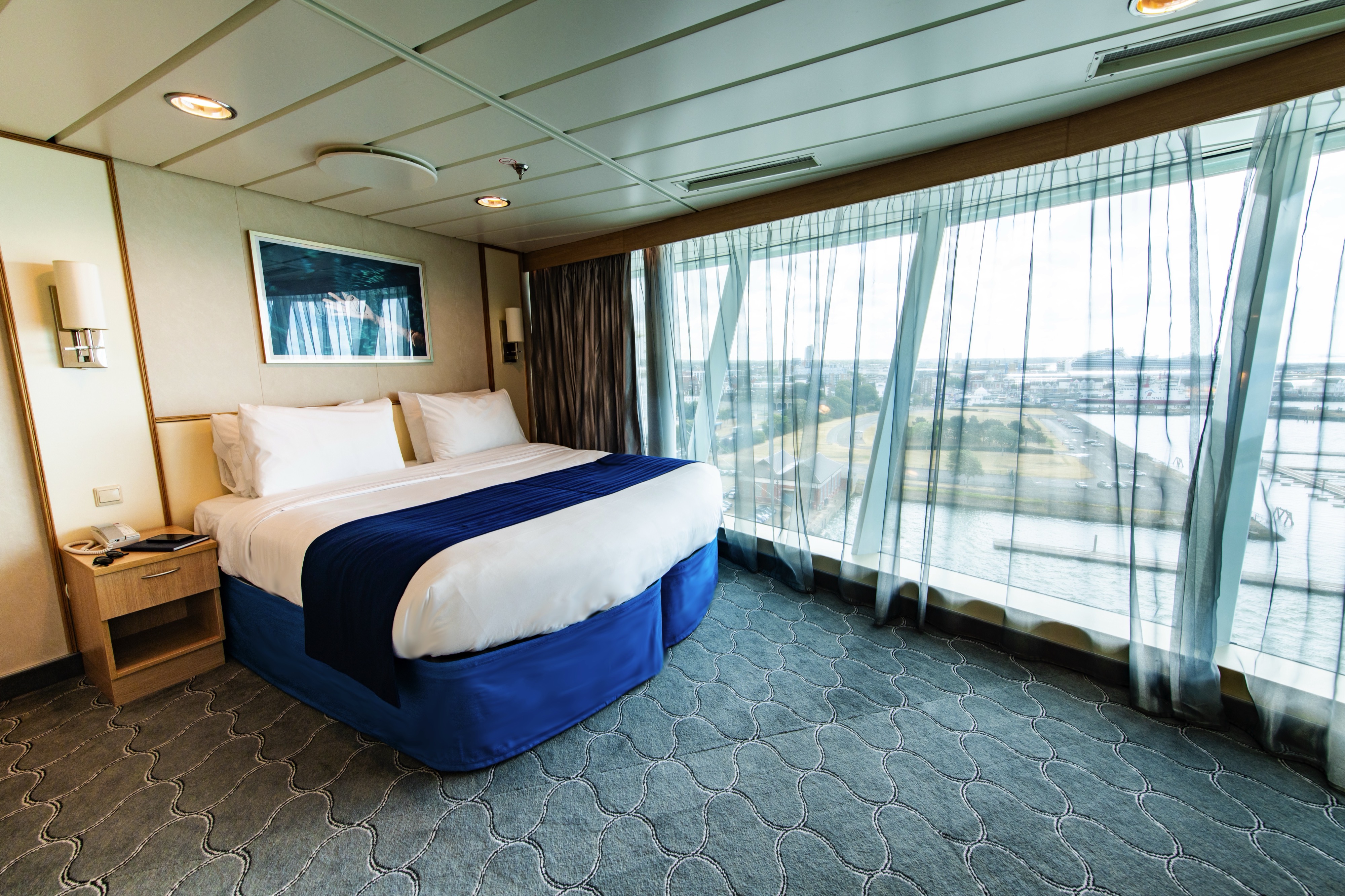 Ocean View Panoramic Suite (No Balcony)