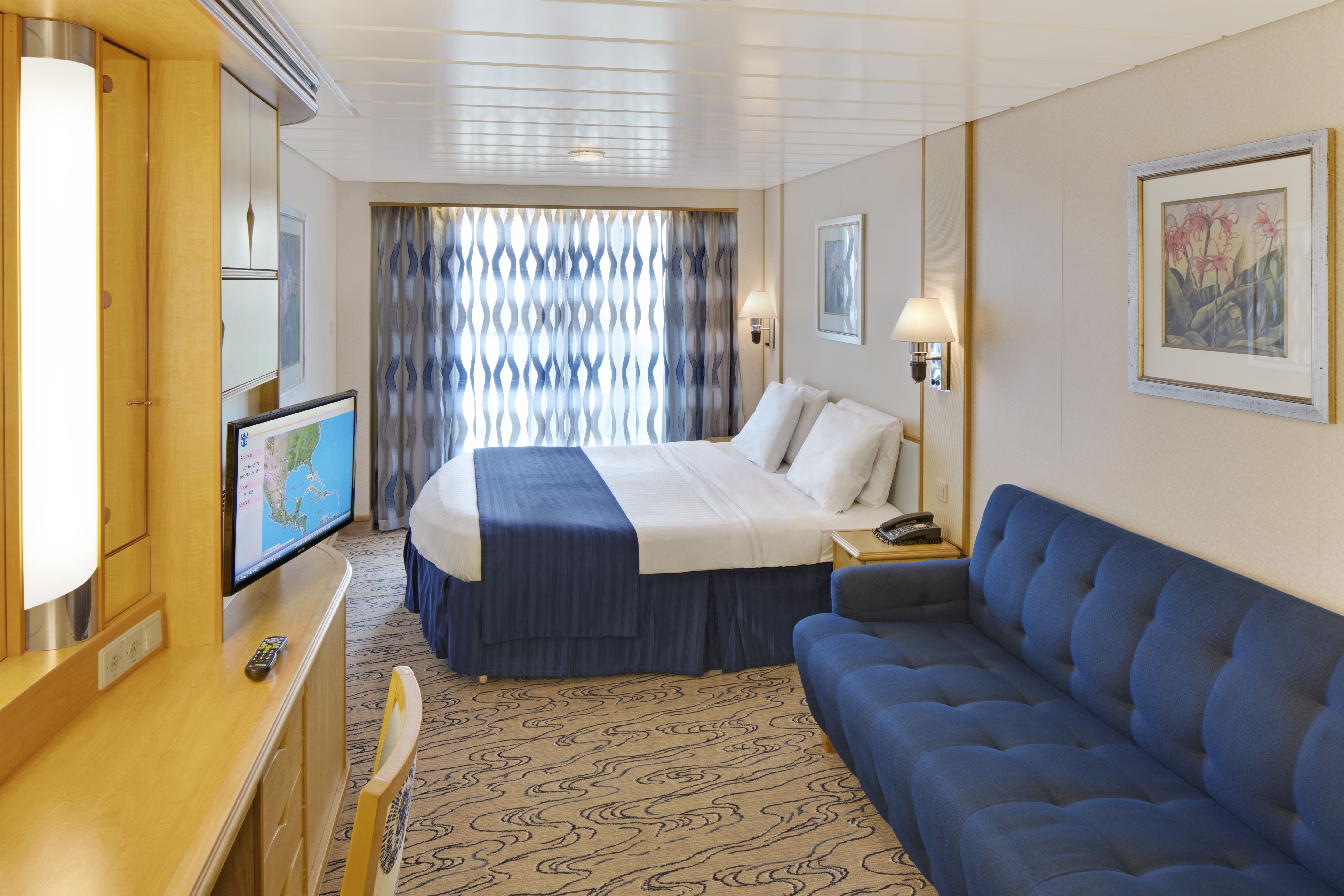 RCI, Voyager of the Seas, Spacious Ocean View Balcony.jpg