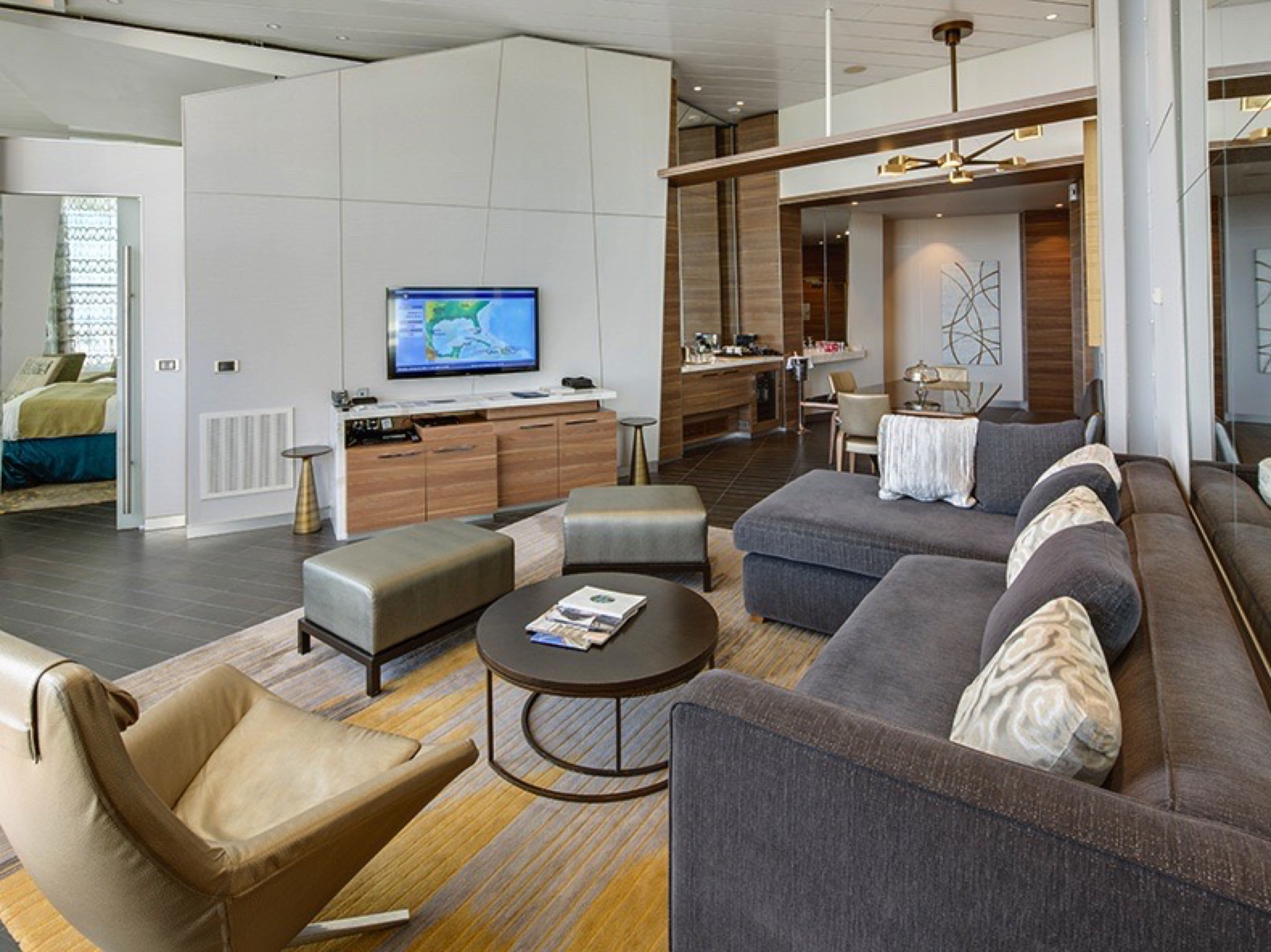 RCI, Oasis, Owner’s Panoramic Suite - 1 bedroom.jpg