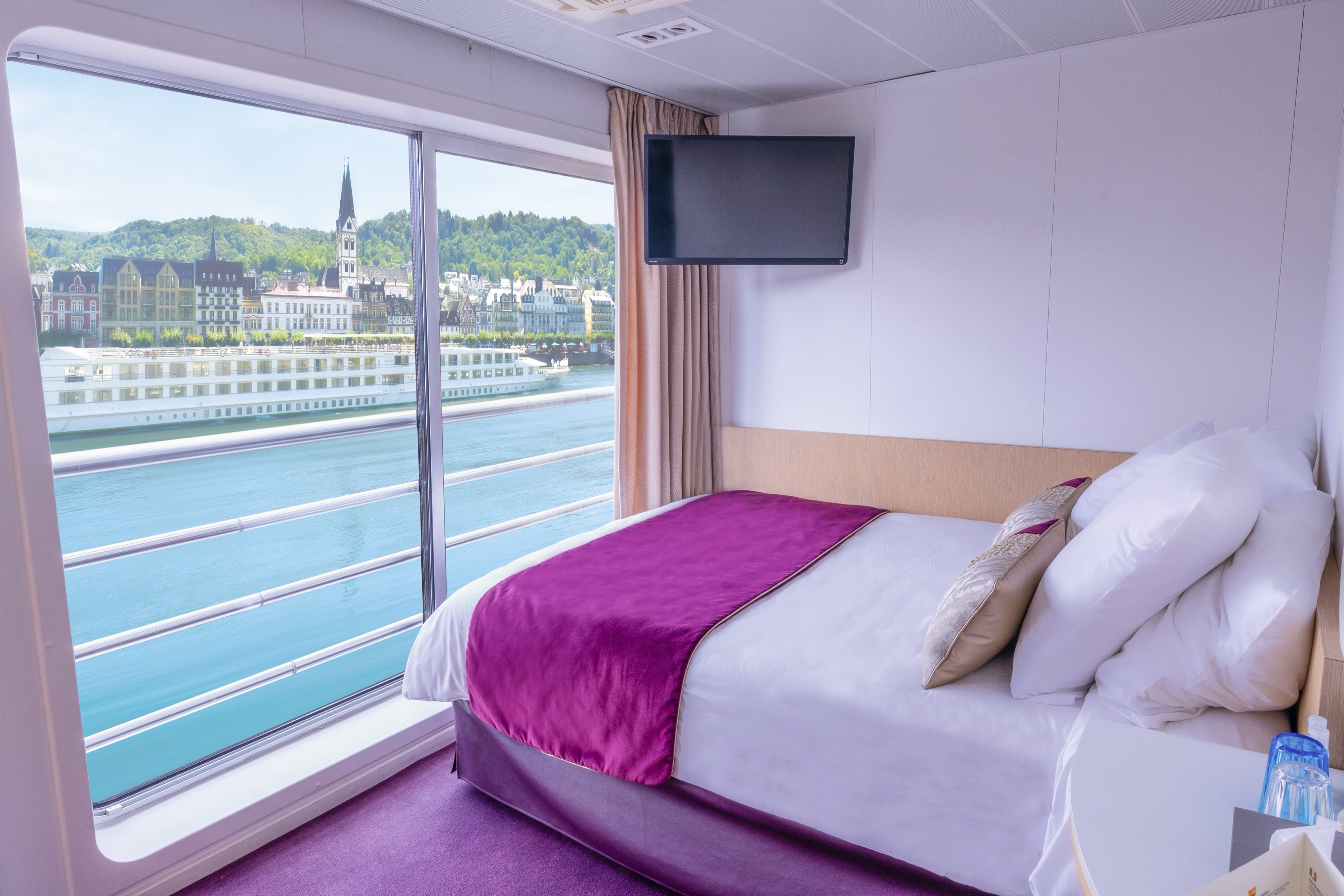 CroisiEurope MS Lafayette PMR Upper Double Cabin ©Corinne Cotard 5.jpg