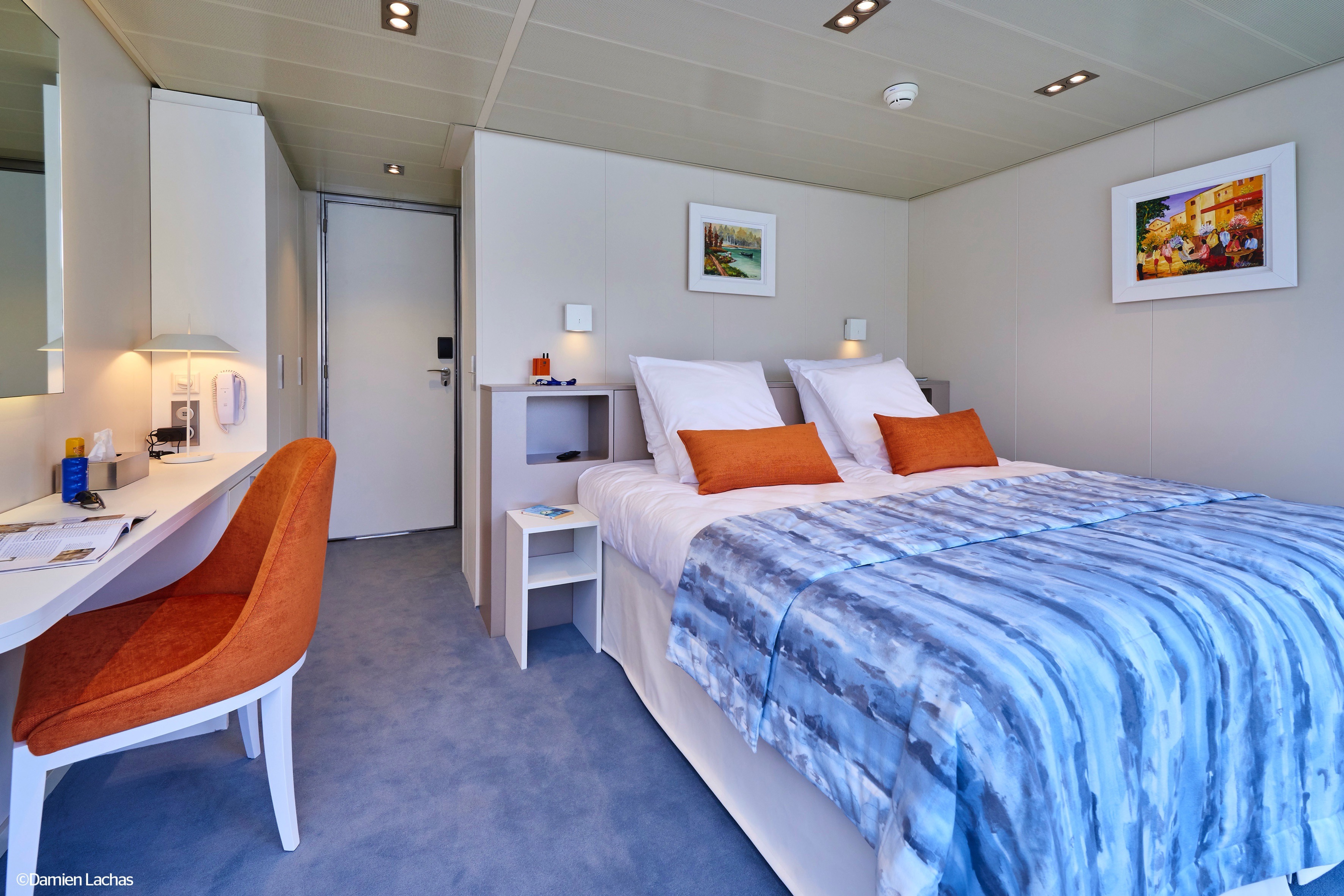 CroisiEurope, MS Van Gogh, Upper Deck Cabins 1 - ©Damien Lachas.jpg