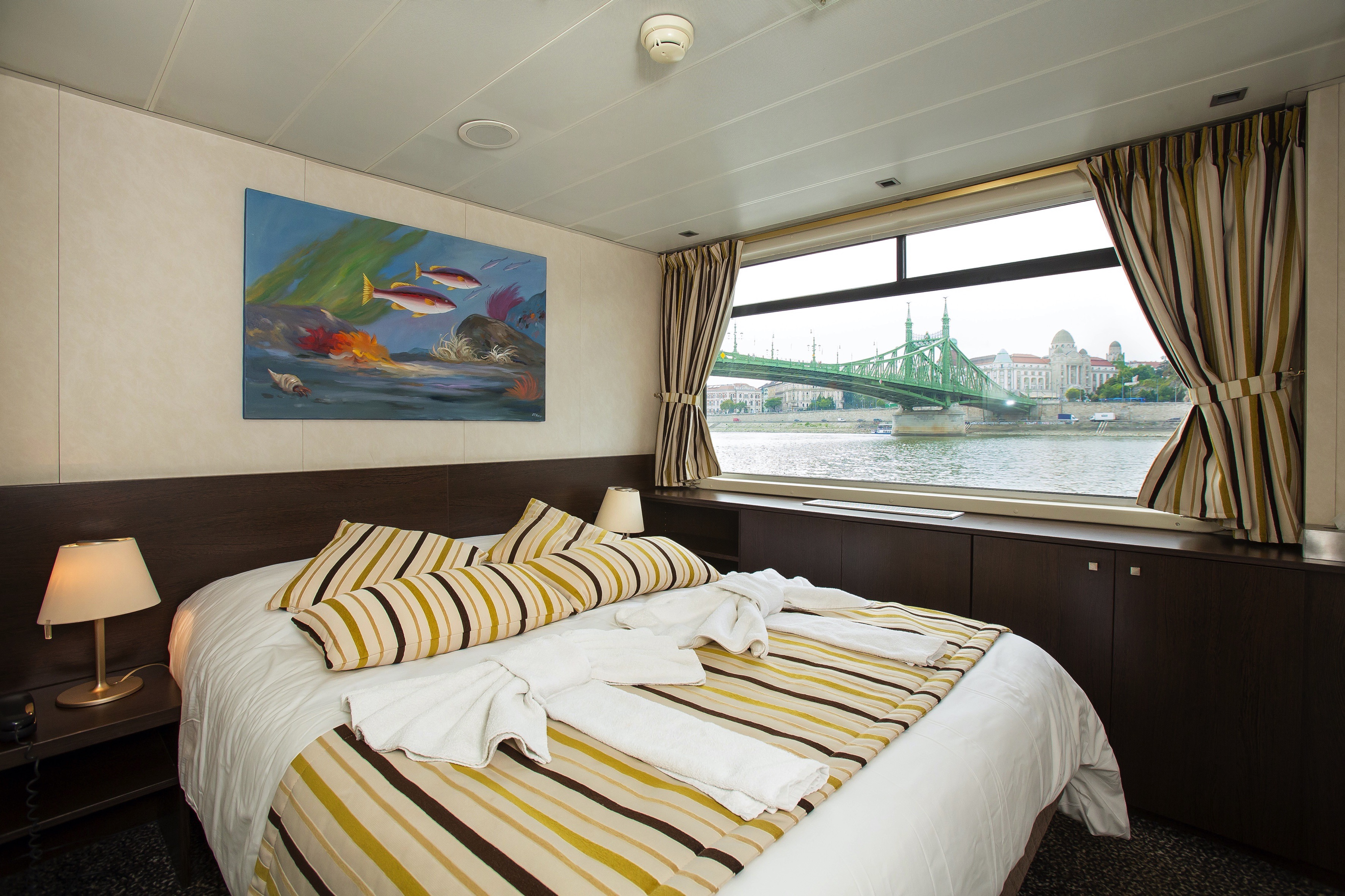 CroisiEurope, MS Vivaldi, Middle Deck Cabins Small - ©Andras Mayer.JPG