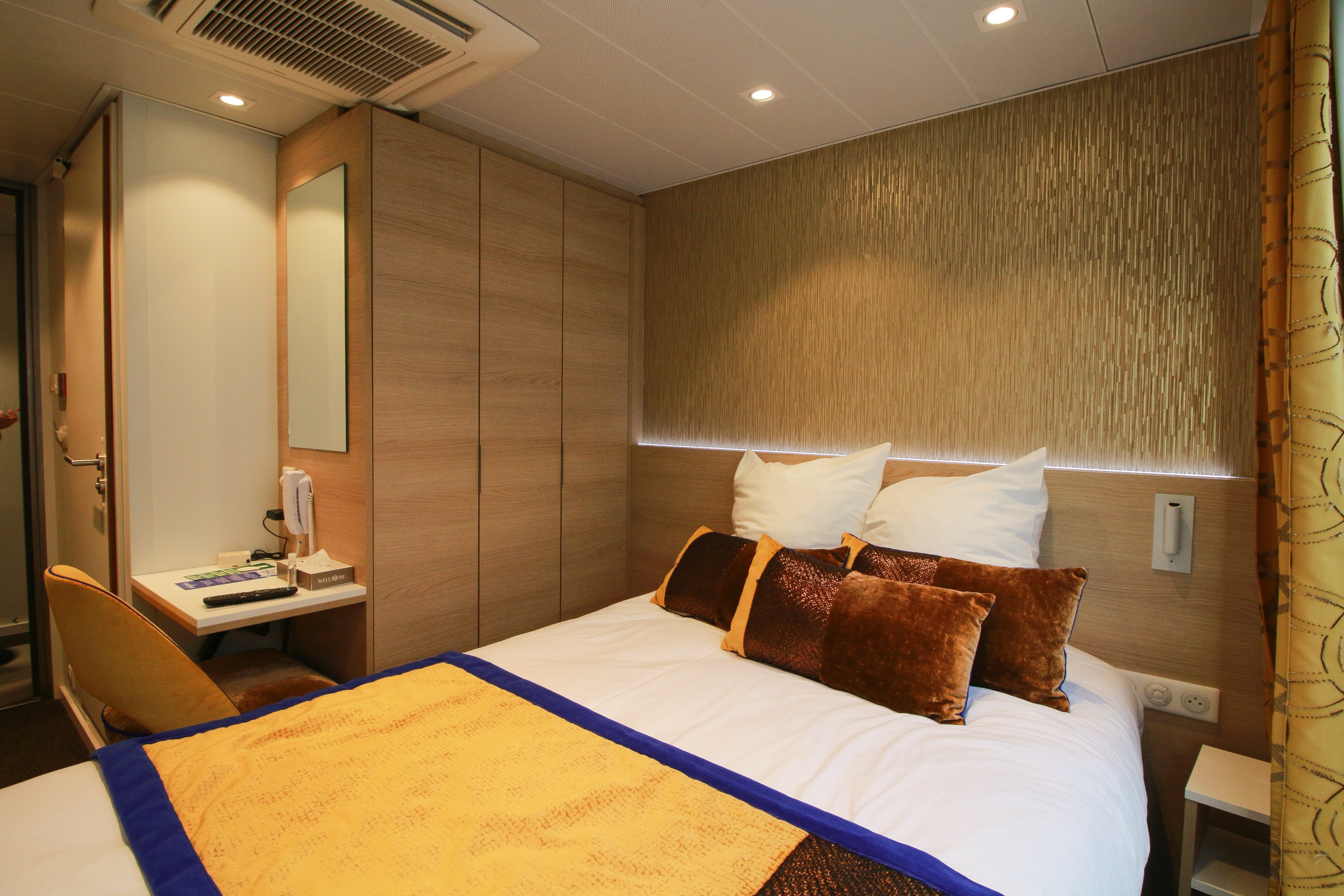 CroisiEurope, MS Symphonie, Upper Deck 1 Single Bed Cat B, Copyrights - ©CroisiEurope.jpg