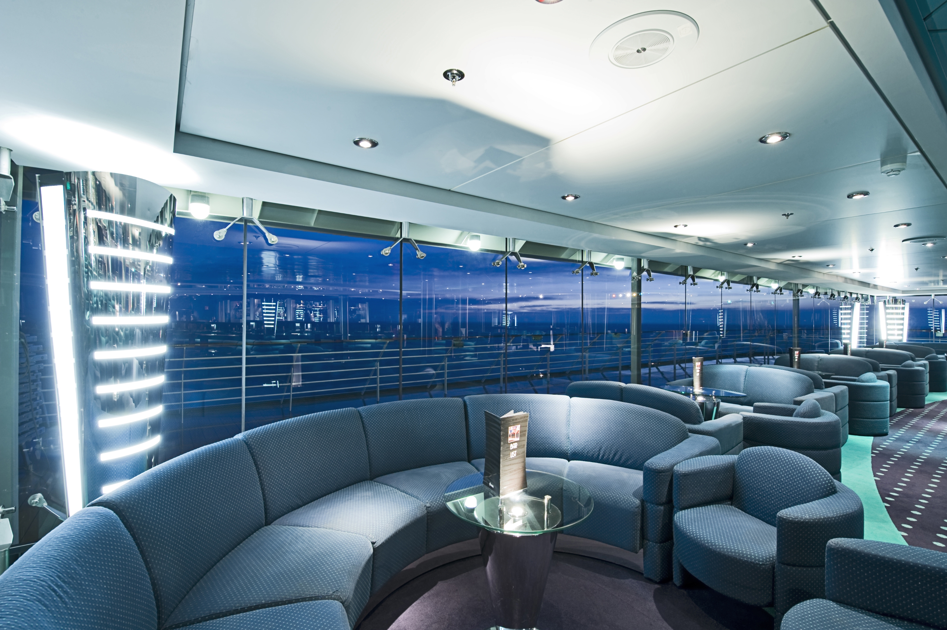 MSC Lirica: The Blue Club Disco