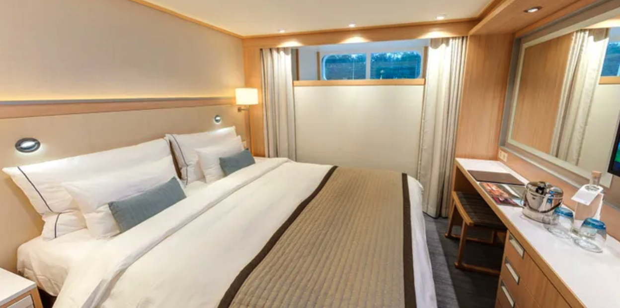 Viking River Cruises Standard Stateroom E & F.png