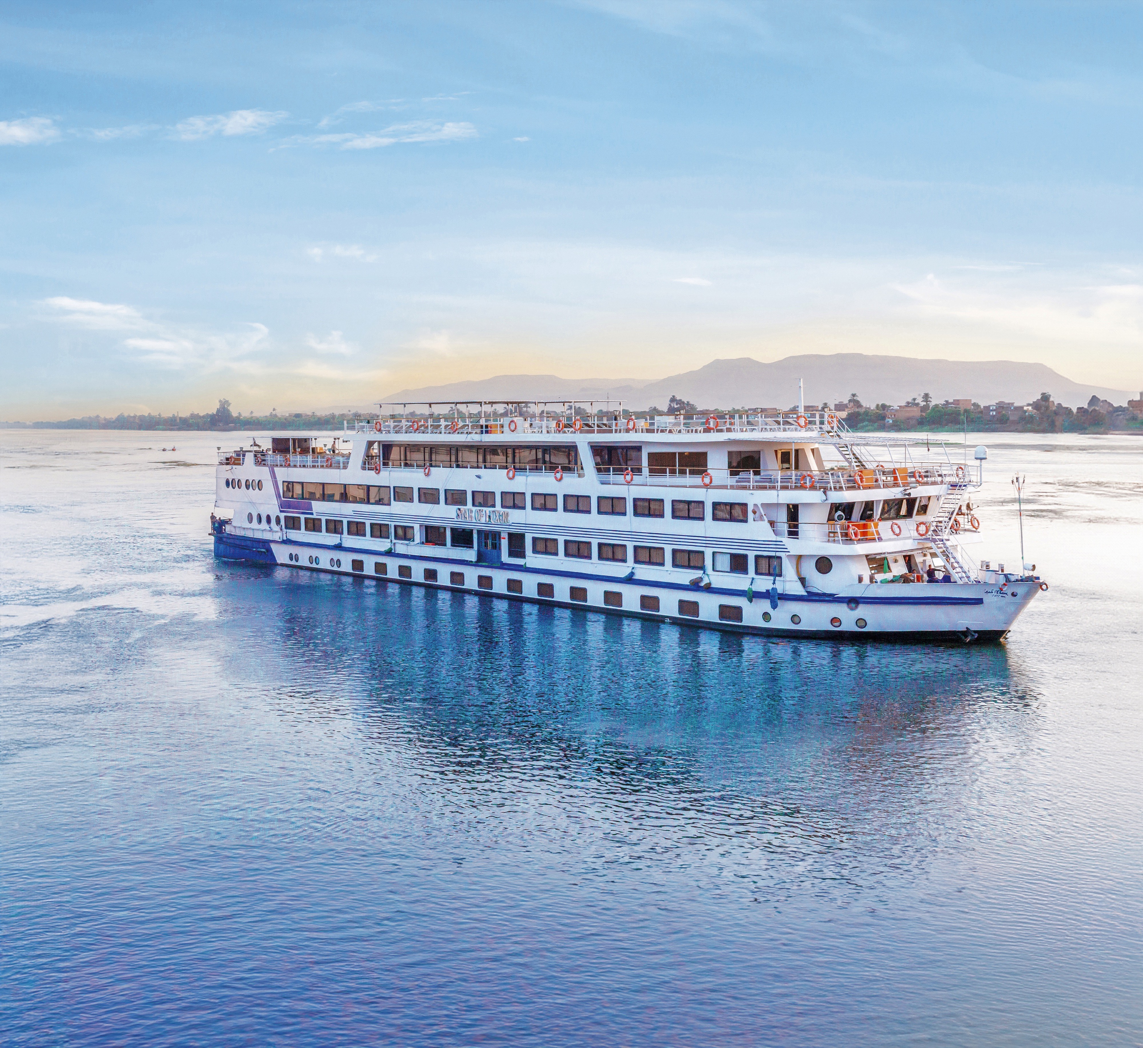 RV Star of Luxor
