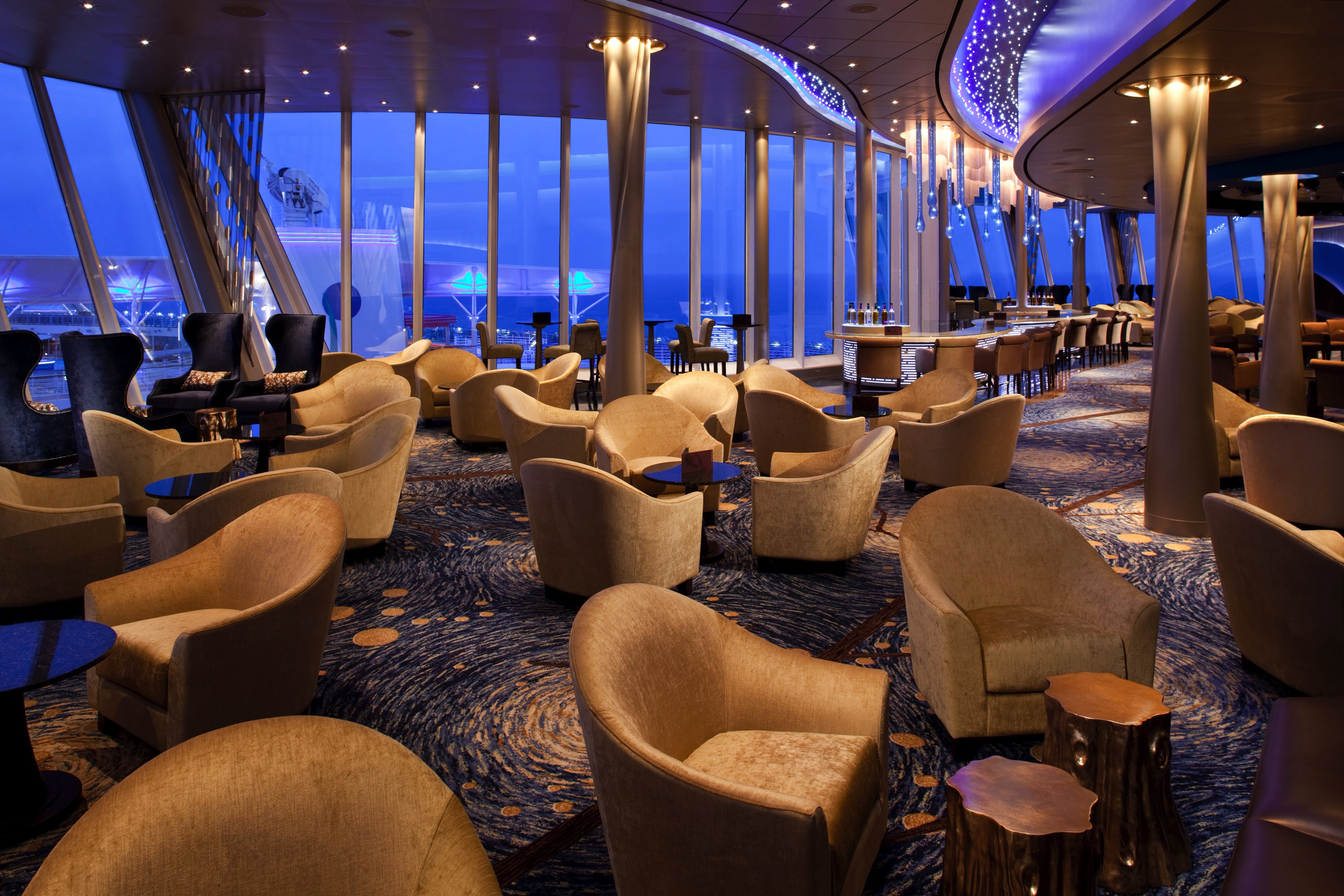 Viking Crown Lounge®
