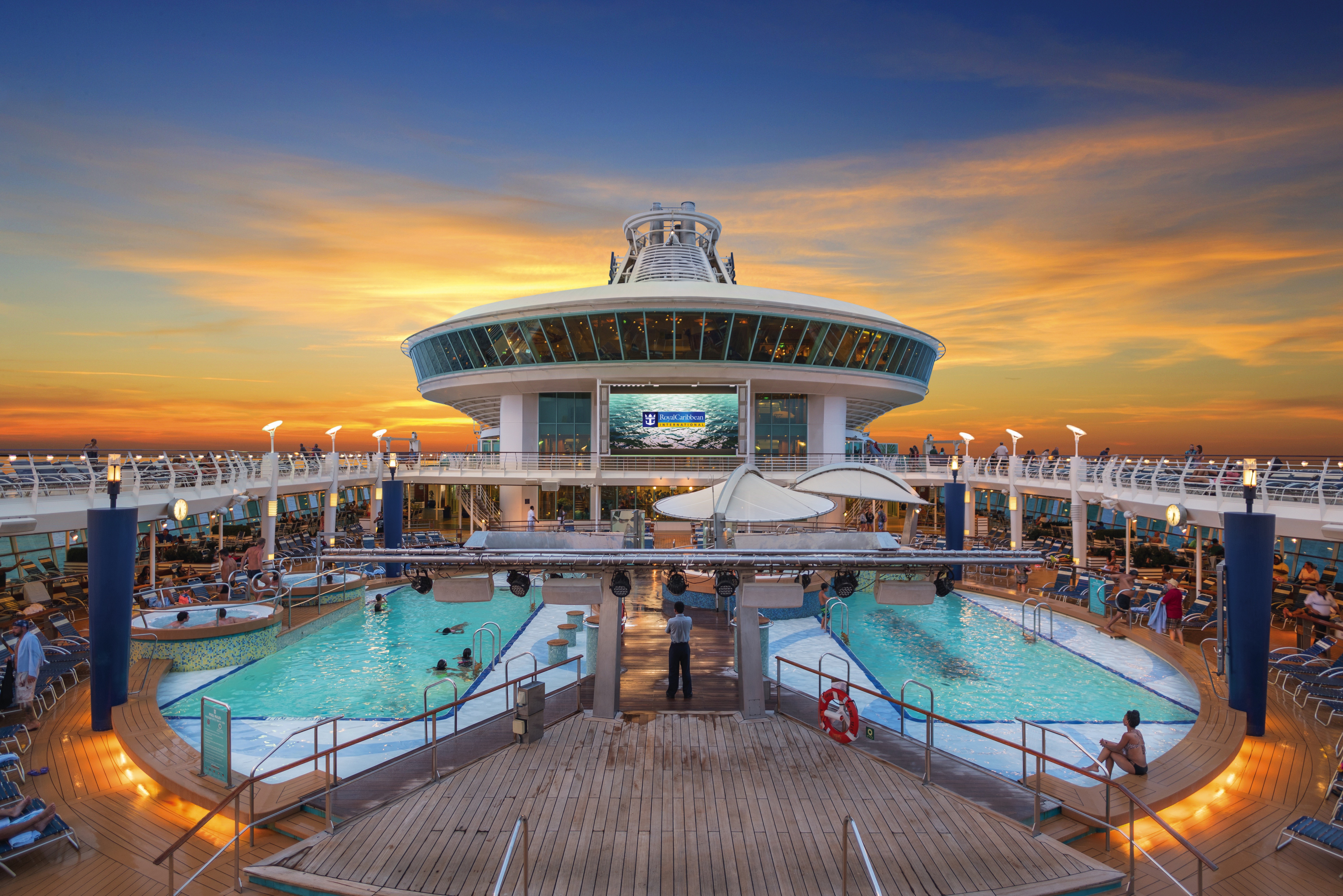 Adventure of the Seas: Pool Deck
