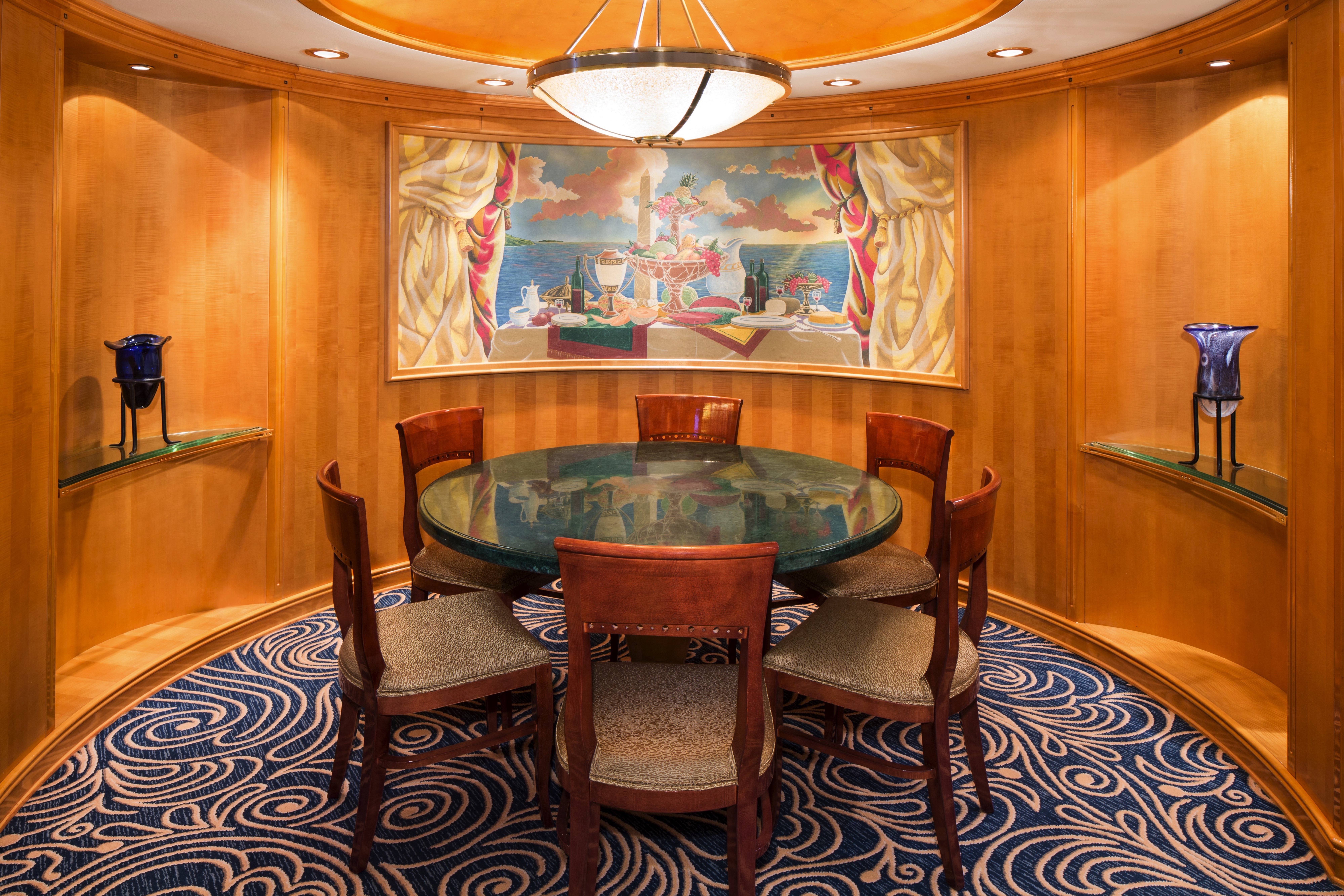 Royal Suite - 1 Bedroom