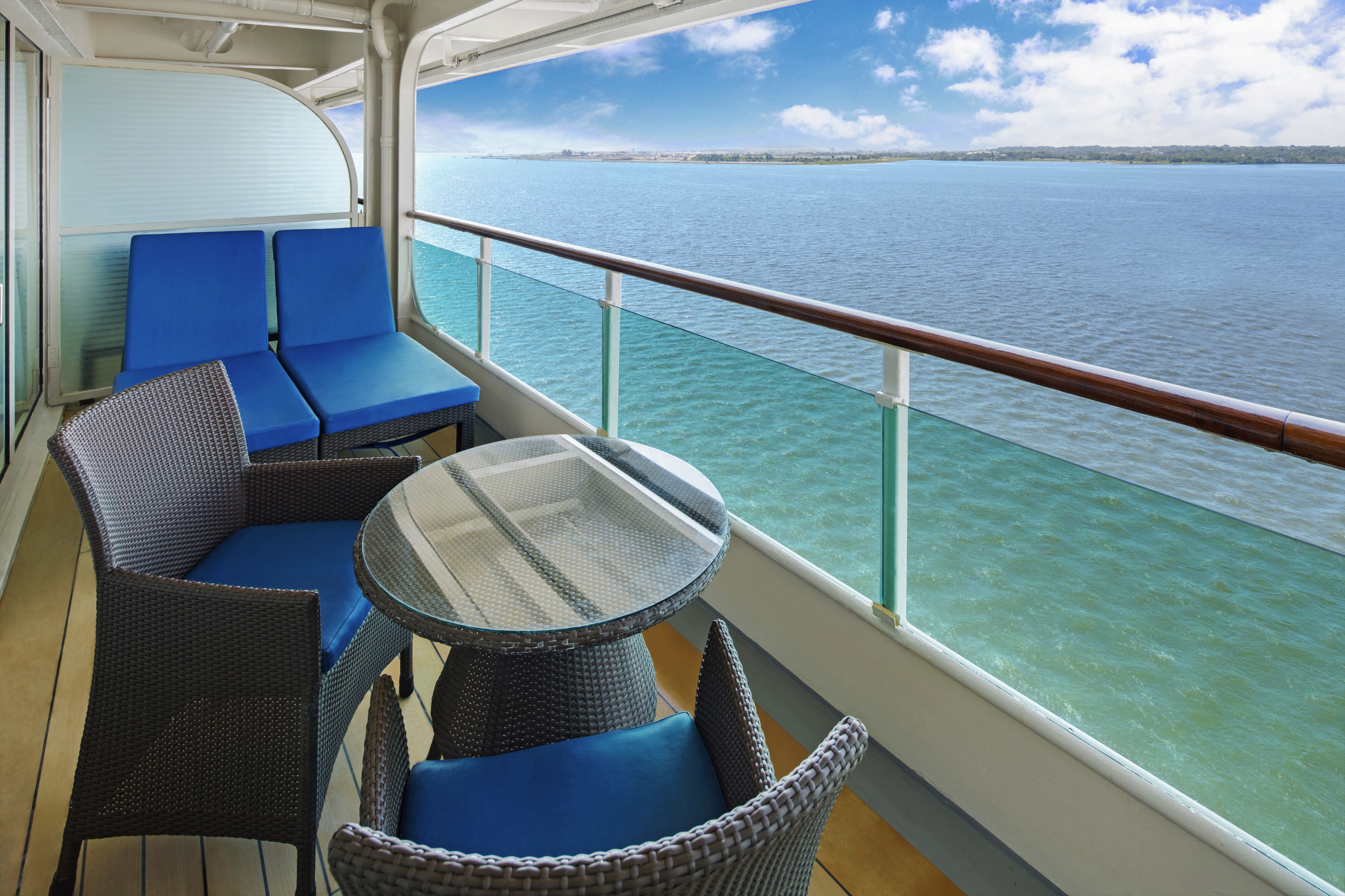 RCI, Grandeur of the Seas, Grand Suite 1 Bedroom 1.jpg