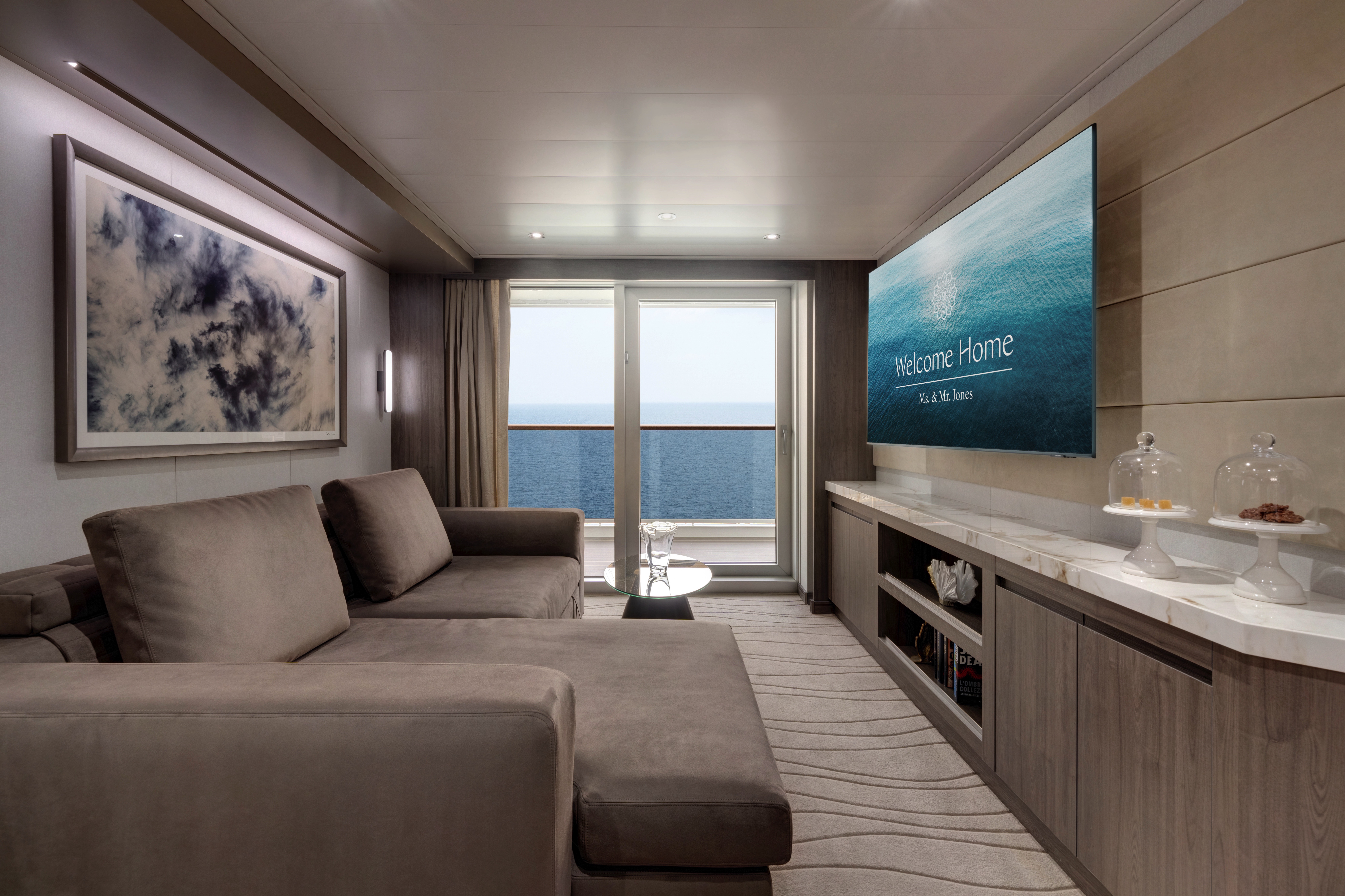 Cove Residence with Whirlpool