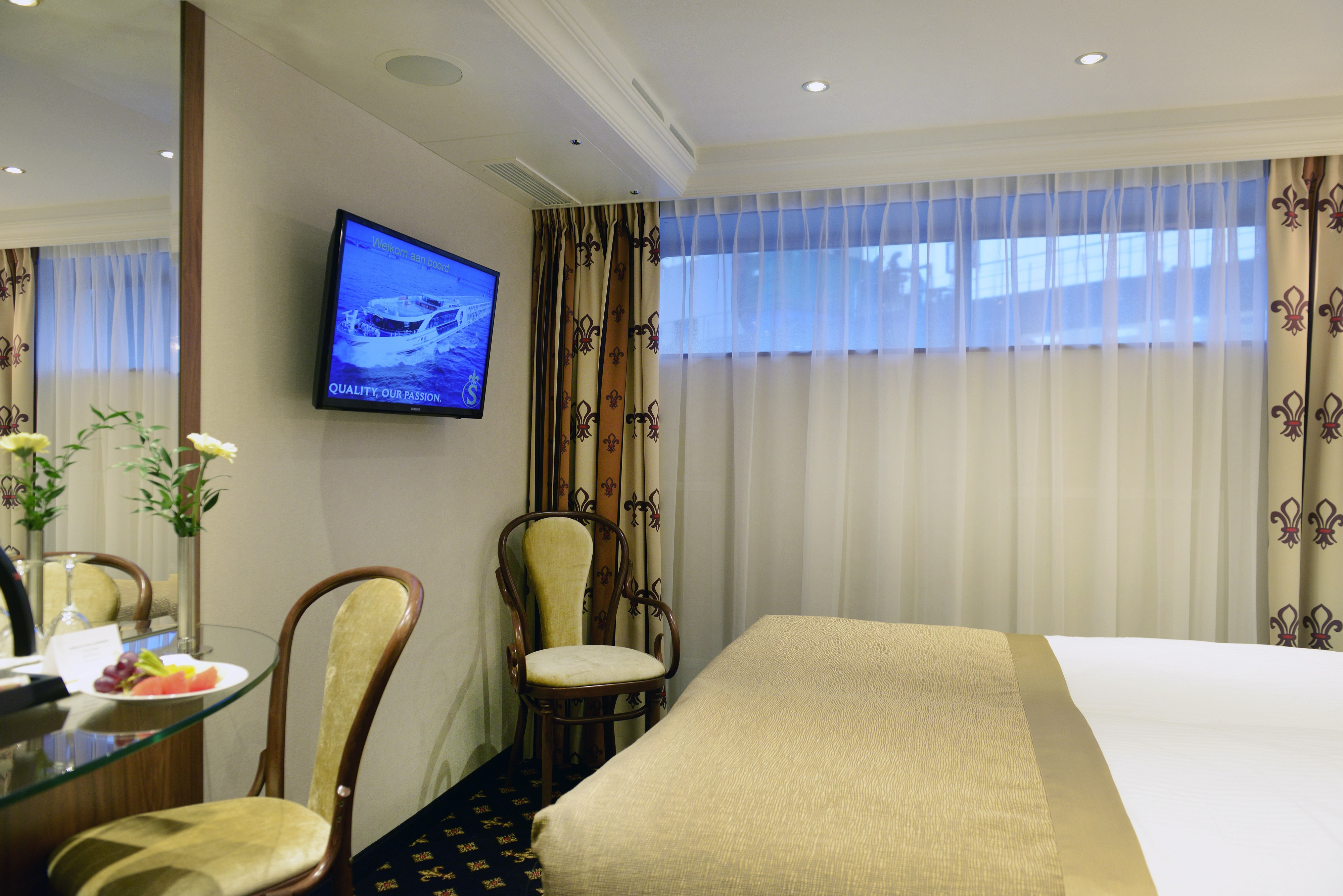 Riviera Travel Ms Jane Austen Standard Cabin Emerald