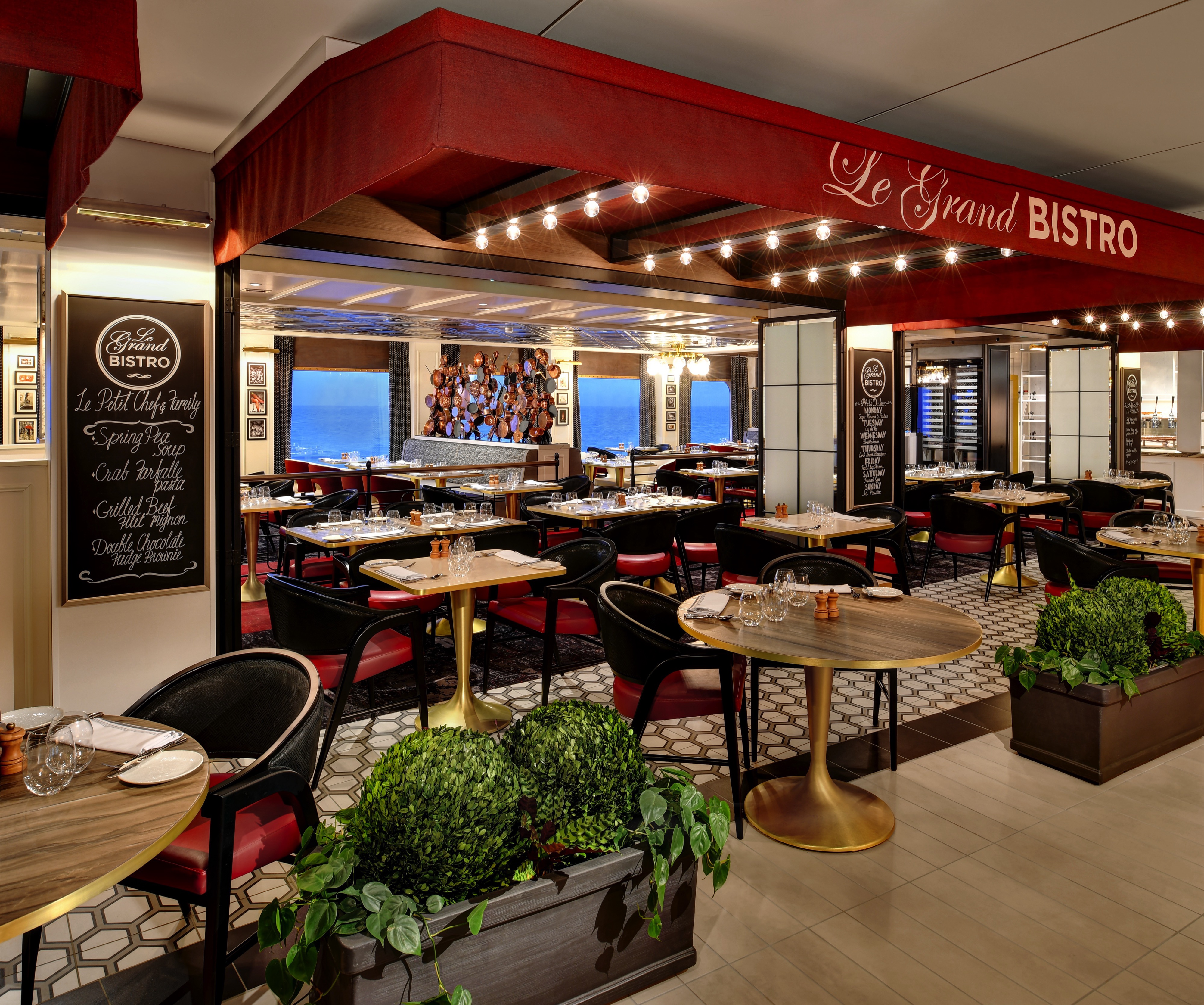 Le Grand Bistro