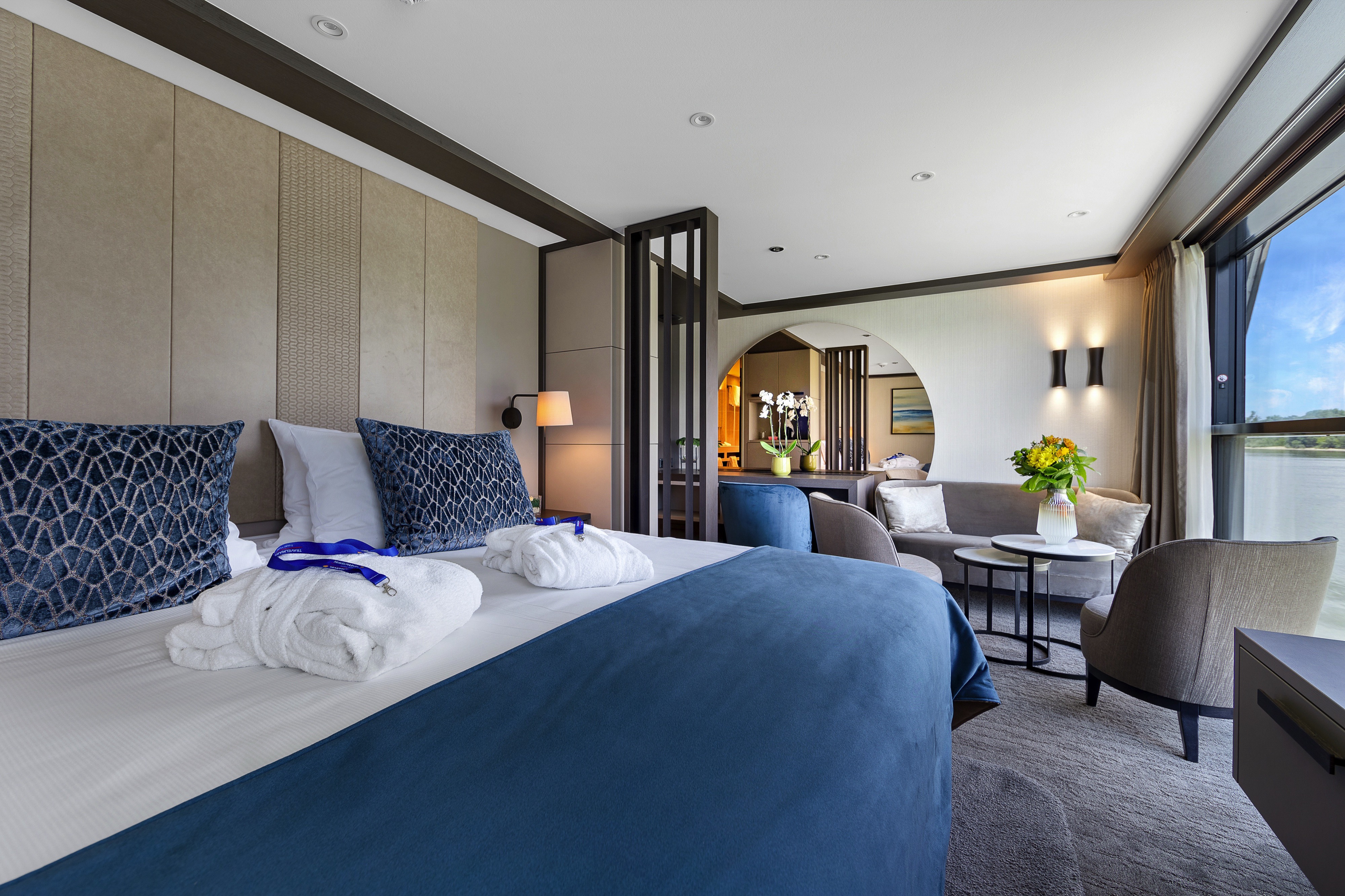 Suite cabin