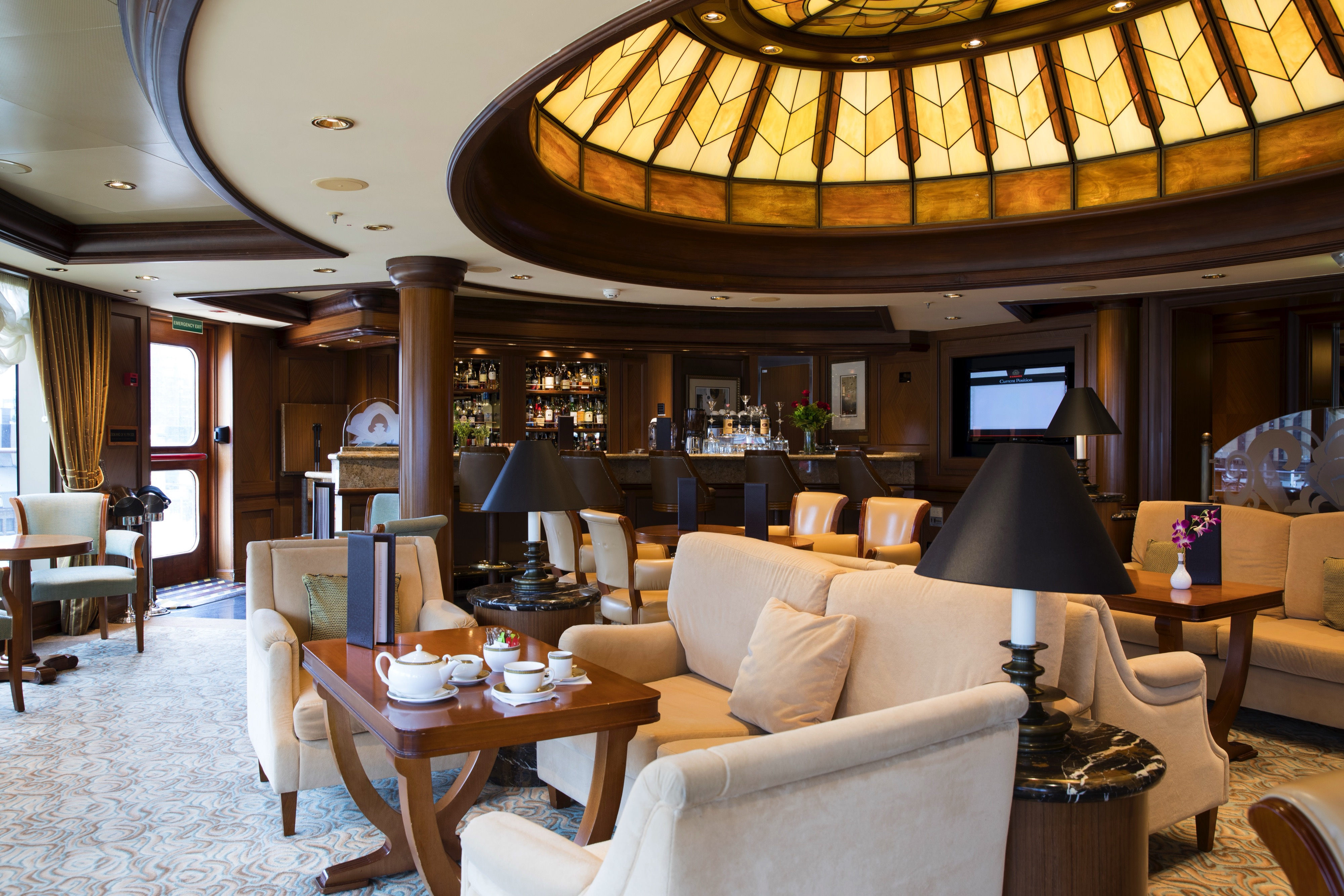 Grills Lounge