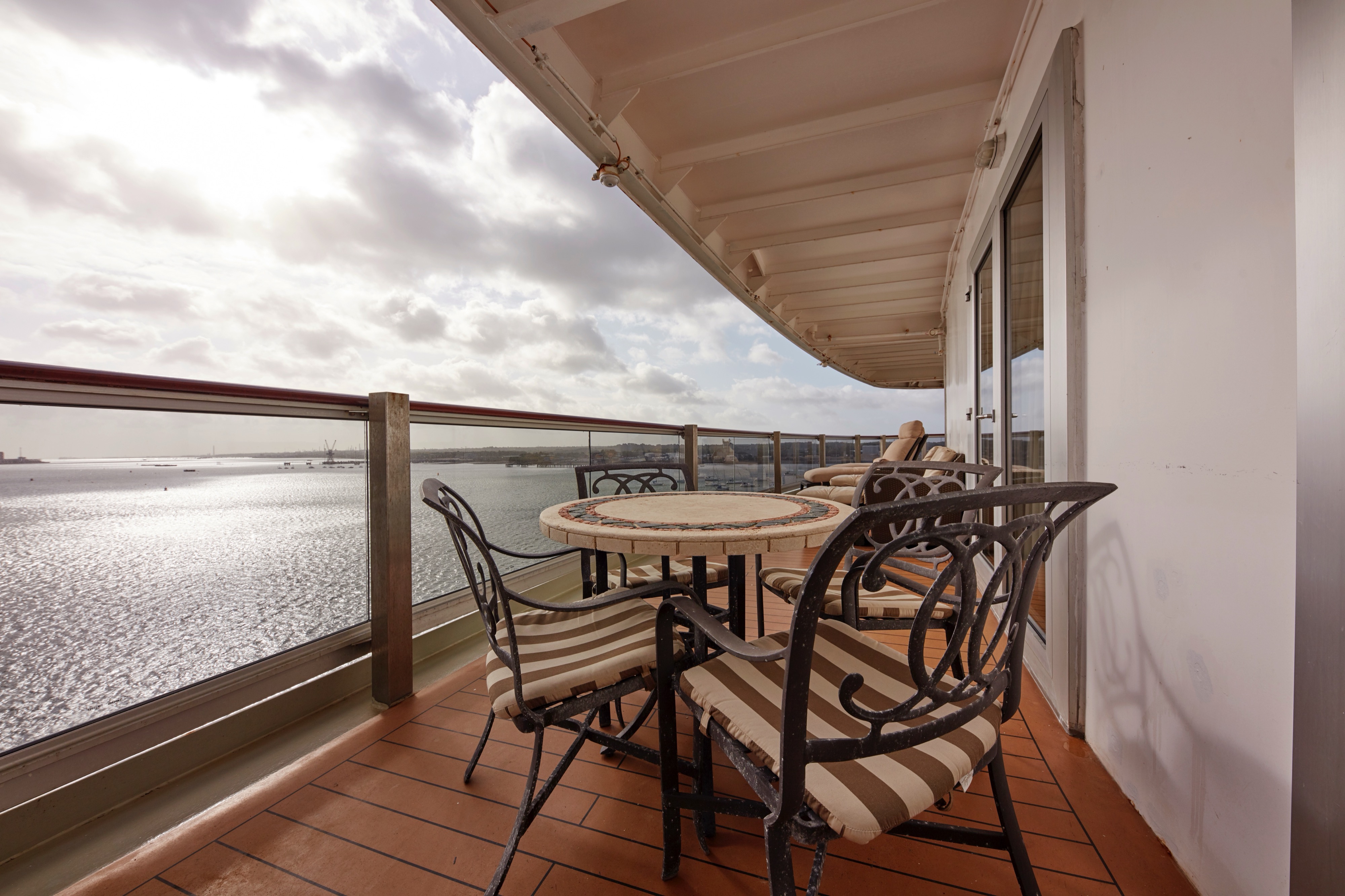 Queens Grill Grand Suite