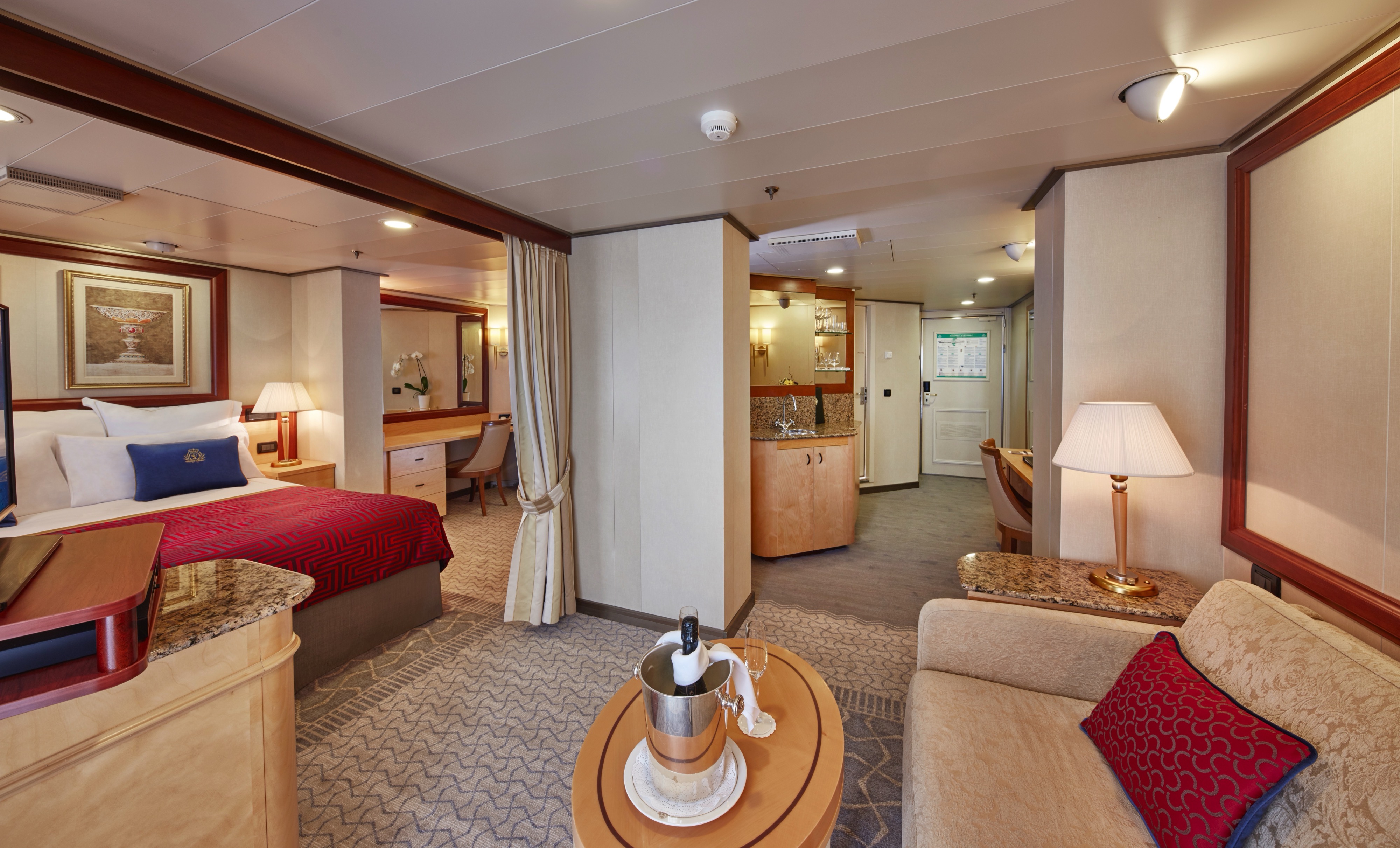 Cunard Queen Victoria Q3 ©cunard 0.jpg