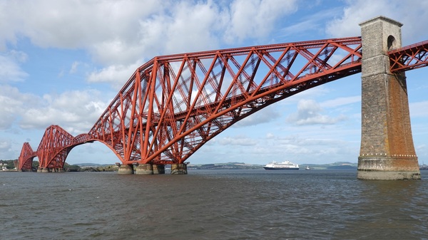Queensferry, Gateway to Edinburgh