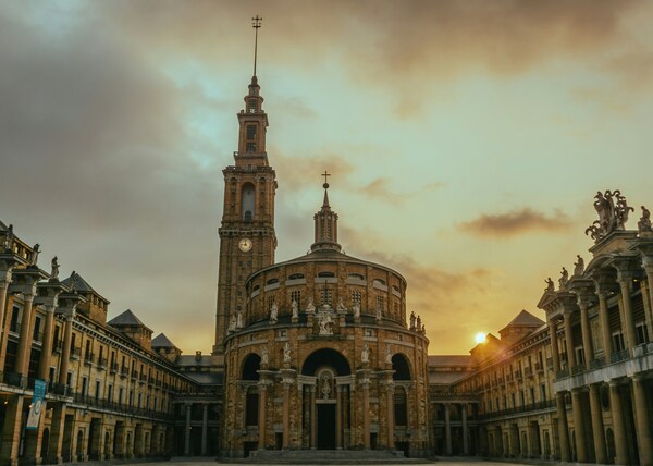 Laboral Ciudad de la Cultura, Calle Luis Moya Blanco, Gijón, Spain