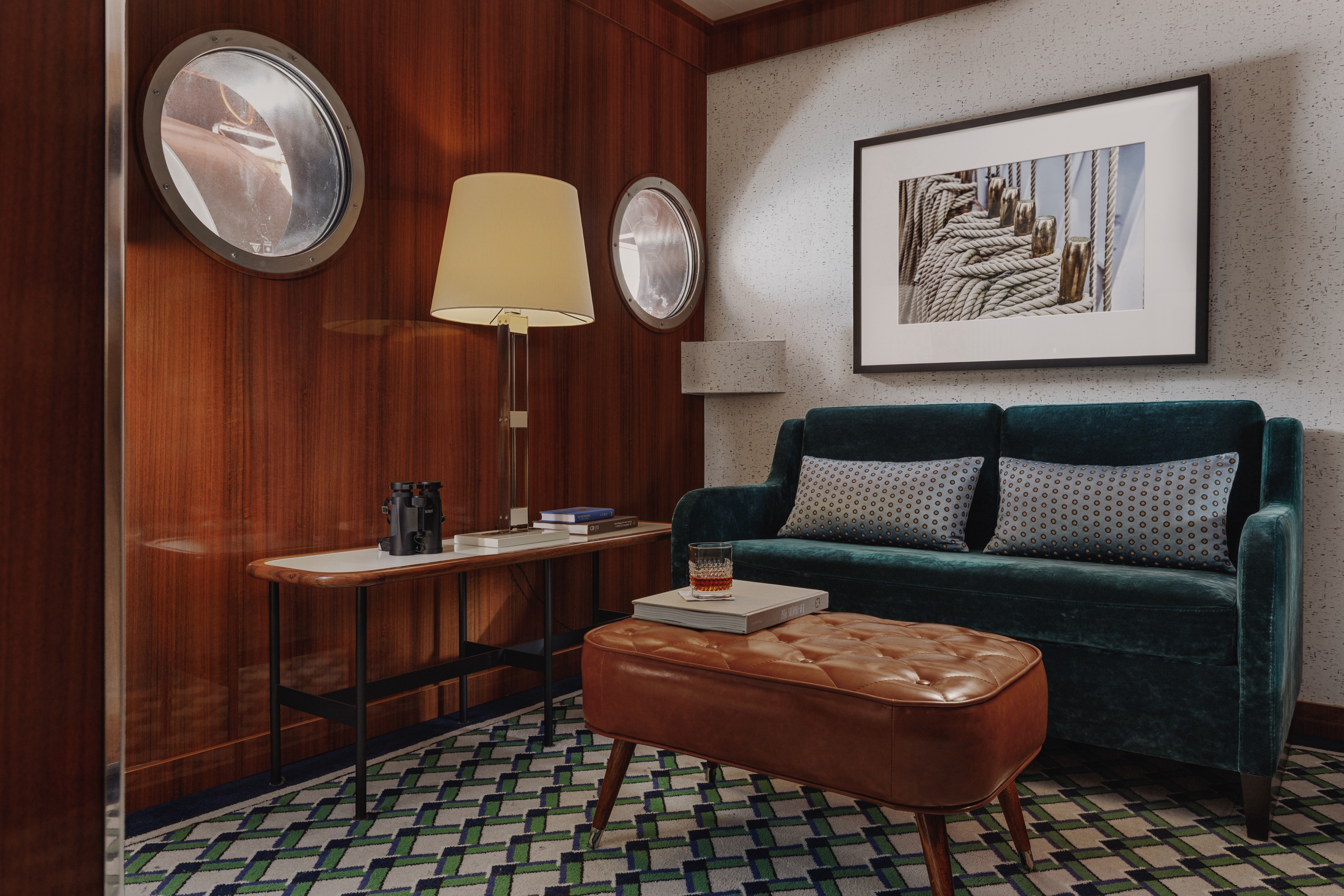 Horizon Deluxe Stateroom