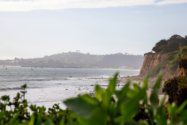 A view of the shoreline from a beautiful walking path in Santa Barbara, CA.