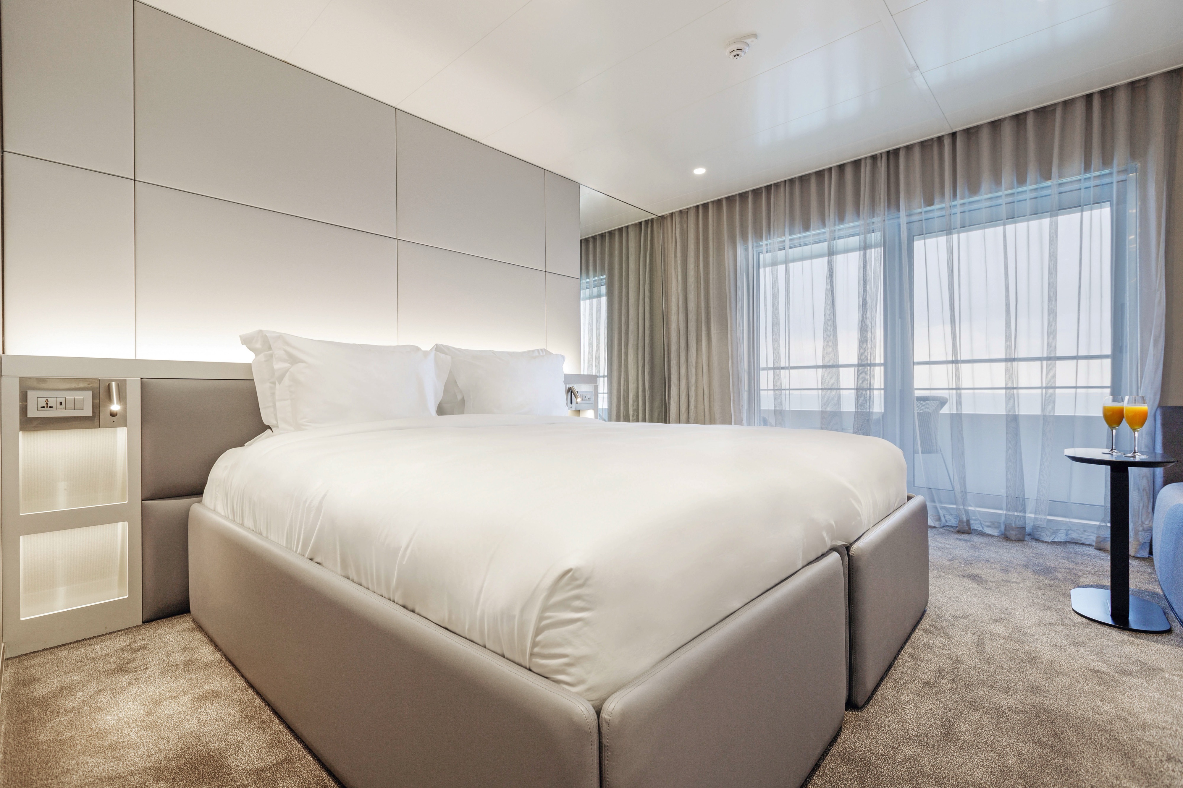 Deluxe Balcony Suite