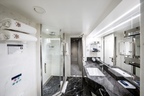 MSC Cruises MSC Seashore MSC Yacht Club Royal Suite 4.jpg