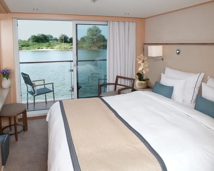 Veranda Stateroom (A, B)