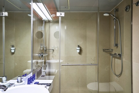 Marella Cruises, Marella Voyager, Junior Suite 1 ©Tom Fallon.jpg