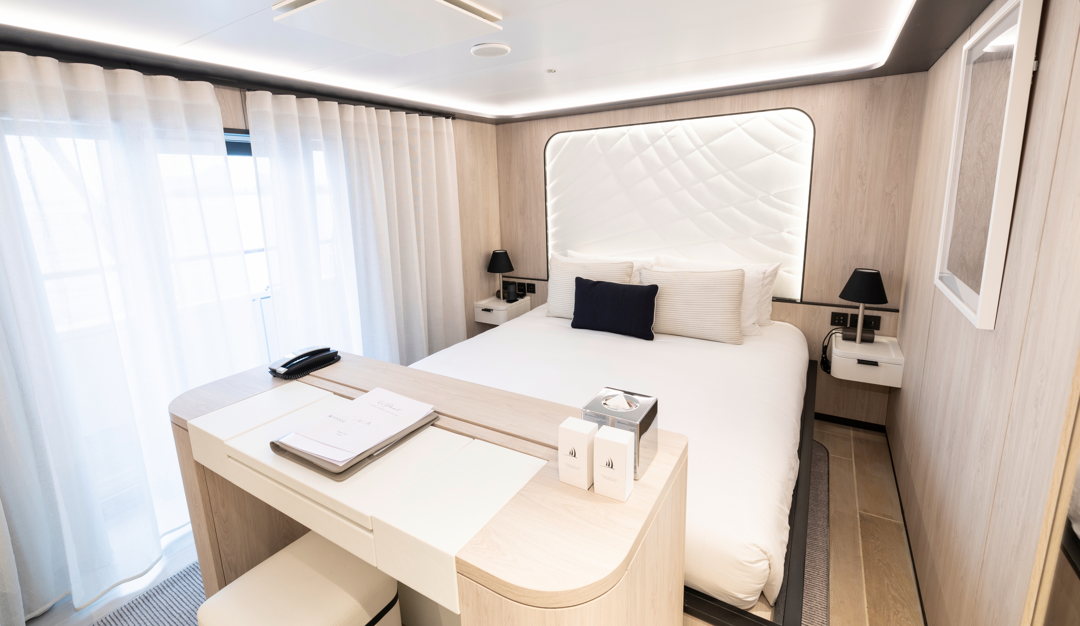Alizé Stateroom with balcony