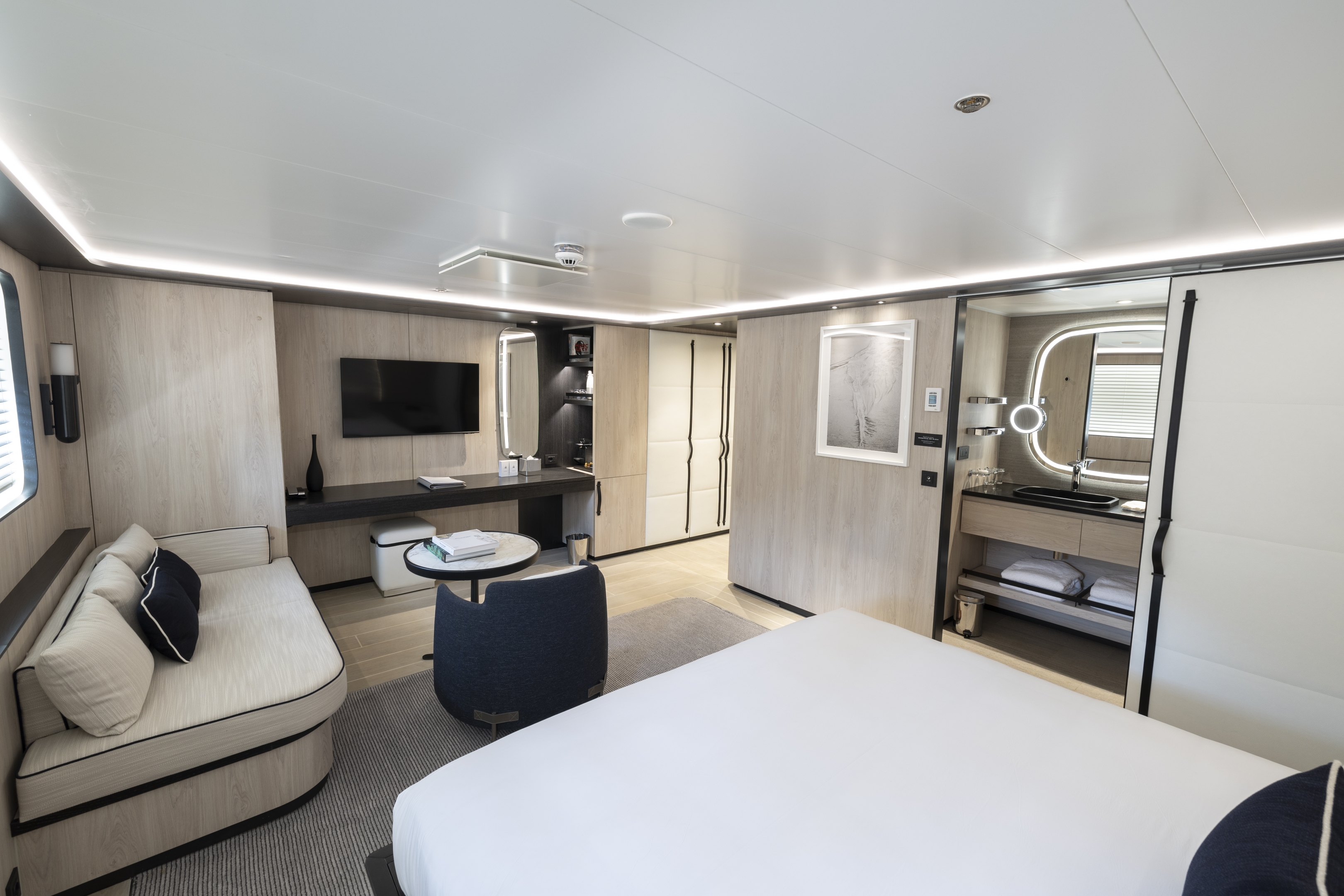Ponant Le Ponant   Mistral Prestige Suite 1, ©Ponant Julien Fabro