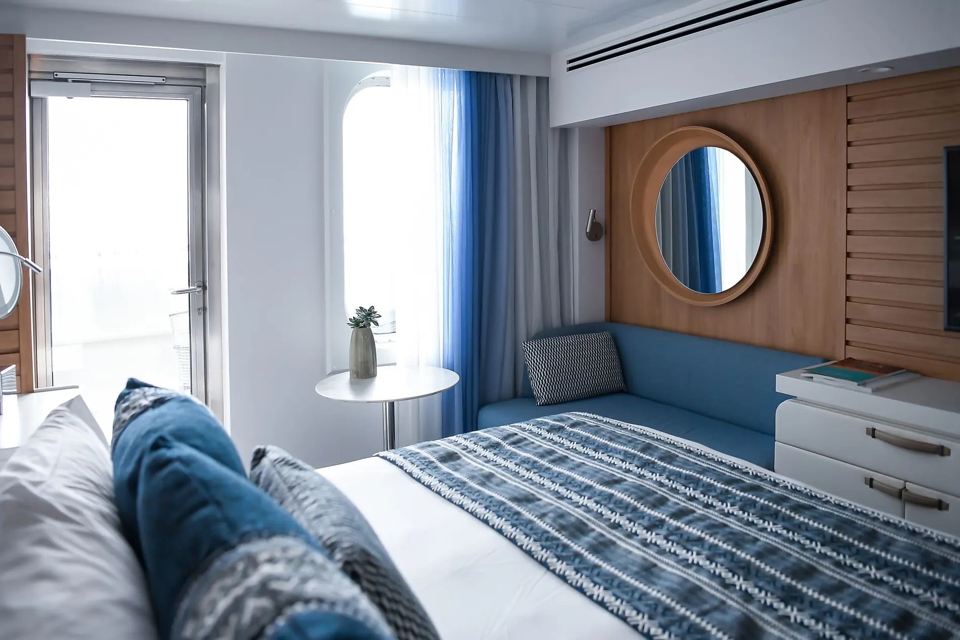 Deluxe Stateroom